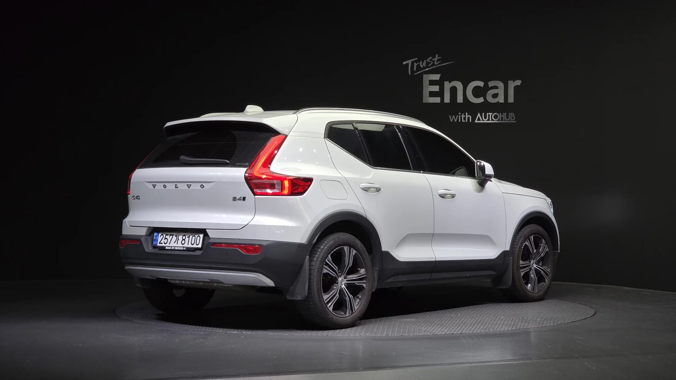 Volvo XC40 B4 Inscription, 2021 г. 29482 км. — фото 2