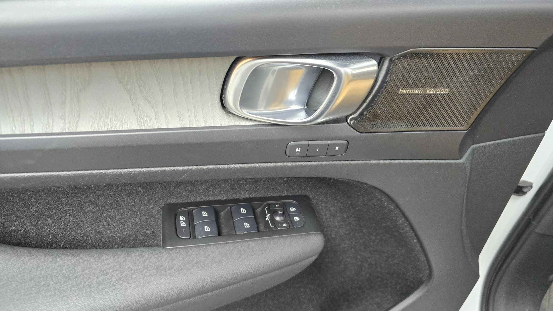 Volvo XC40 B4 Inscription, 2021 г. 29482 км. — фото 17