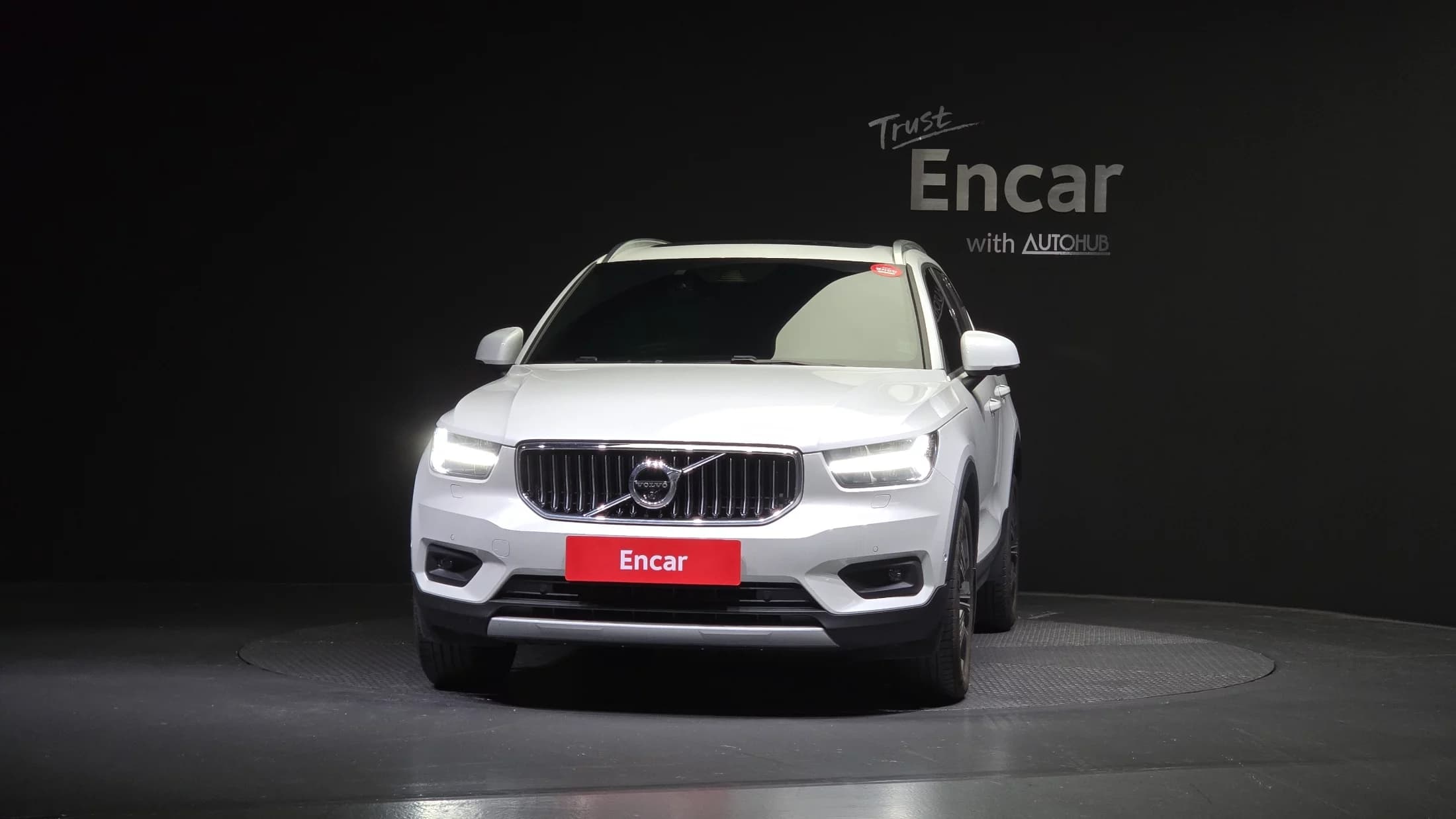 Volvo XC40 B4 Inscription, 2021 г. 29482 км. — фото 3