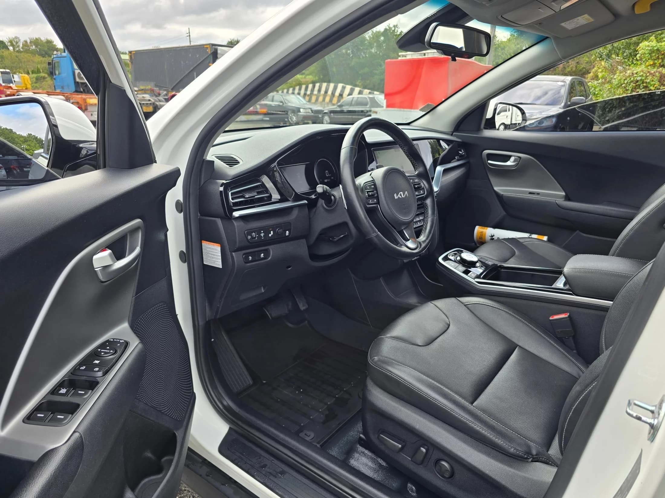 Kia Niro Light (Taxi Trim), электромобиль, 2022 г. 245574 км. — фото 9
