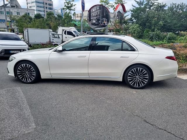 Mercedes-Benz S-Class S450L 4MATIC, 2023 г. 18113 км. — фото 2