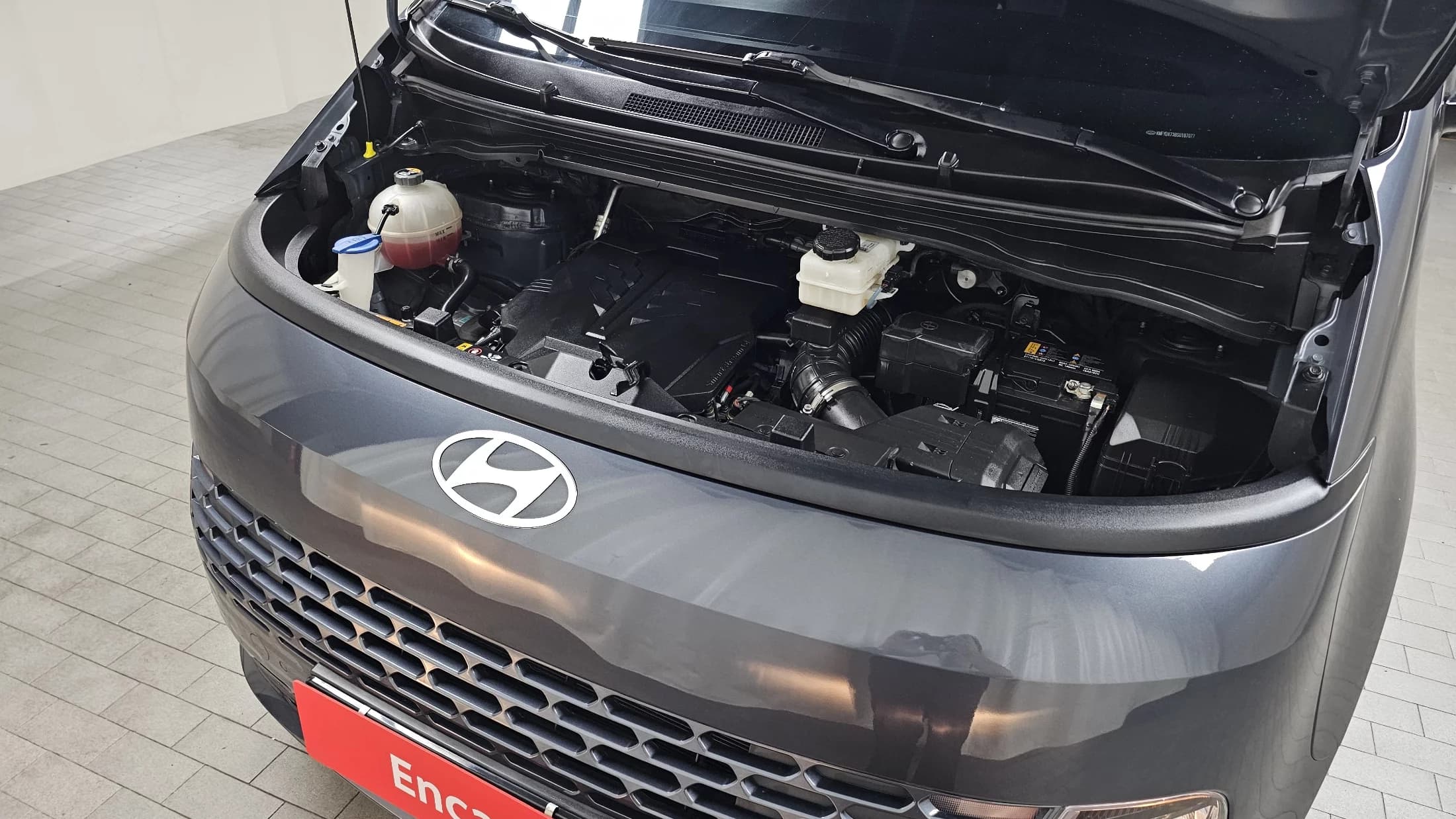 Hyundai Staria L3.5 Cargo 3-Seater Modern, 2024 г. 75224 км. — фото 6