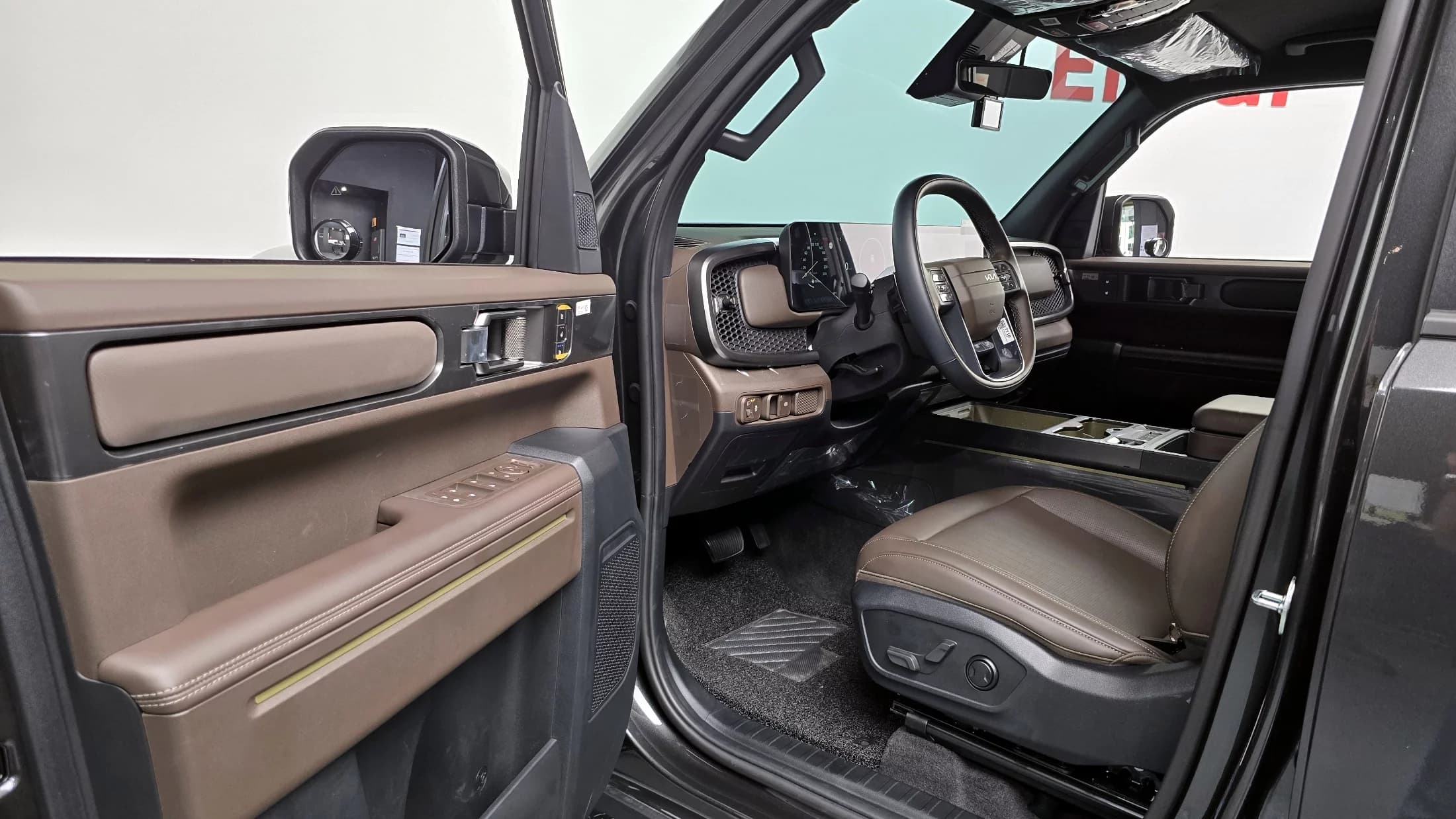 Kia Tasman 2.5T Gasoline 4WD Adventure, 2025 г. 5475 км. — фото 11