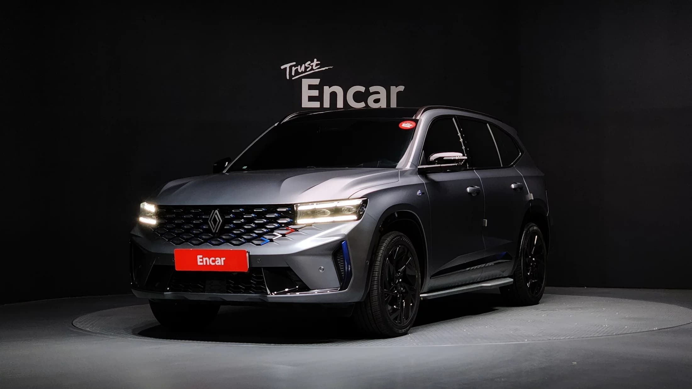 Renault Grand Koleos 1.5 E-TECH Esprit Alphine 2WD, гибрид, 2024 г. 9930 км.