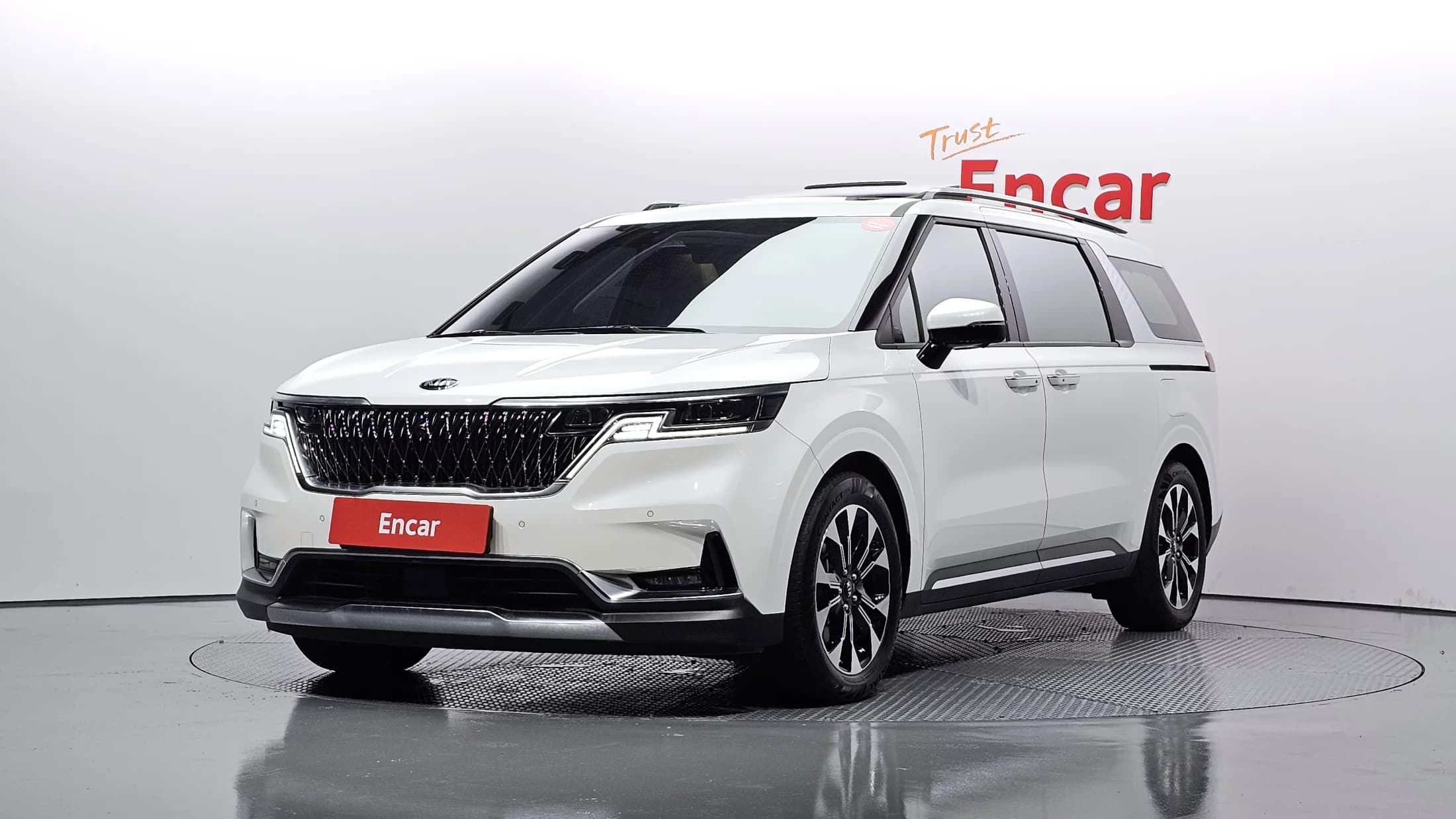 Kia Carnival Gasoline 9-Seater Signature, 2021 г. 37428 км.