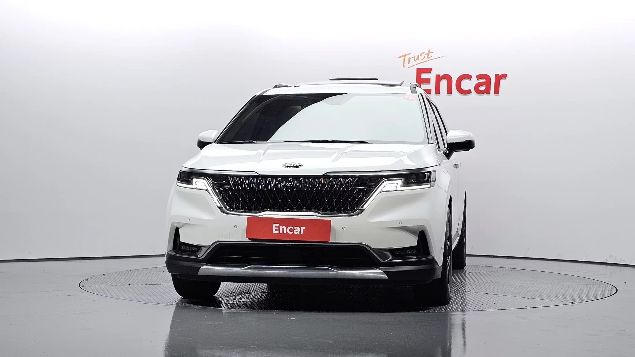 Kia Carnival Gasoline 9-Seater Signature, 2021 г. 37428 км. — фото 3