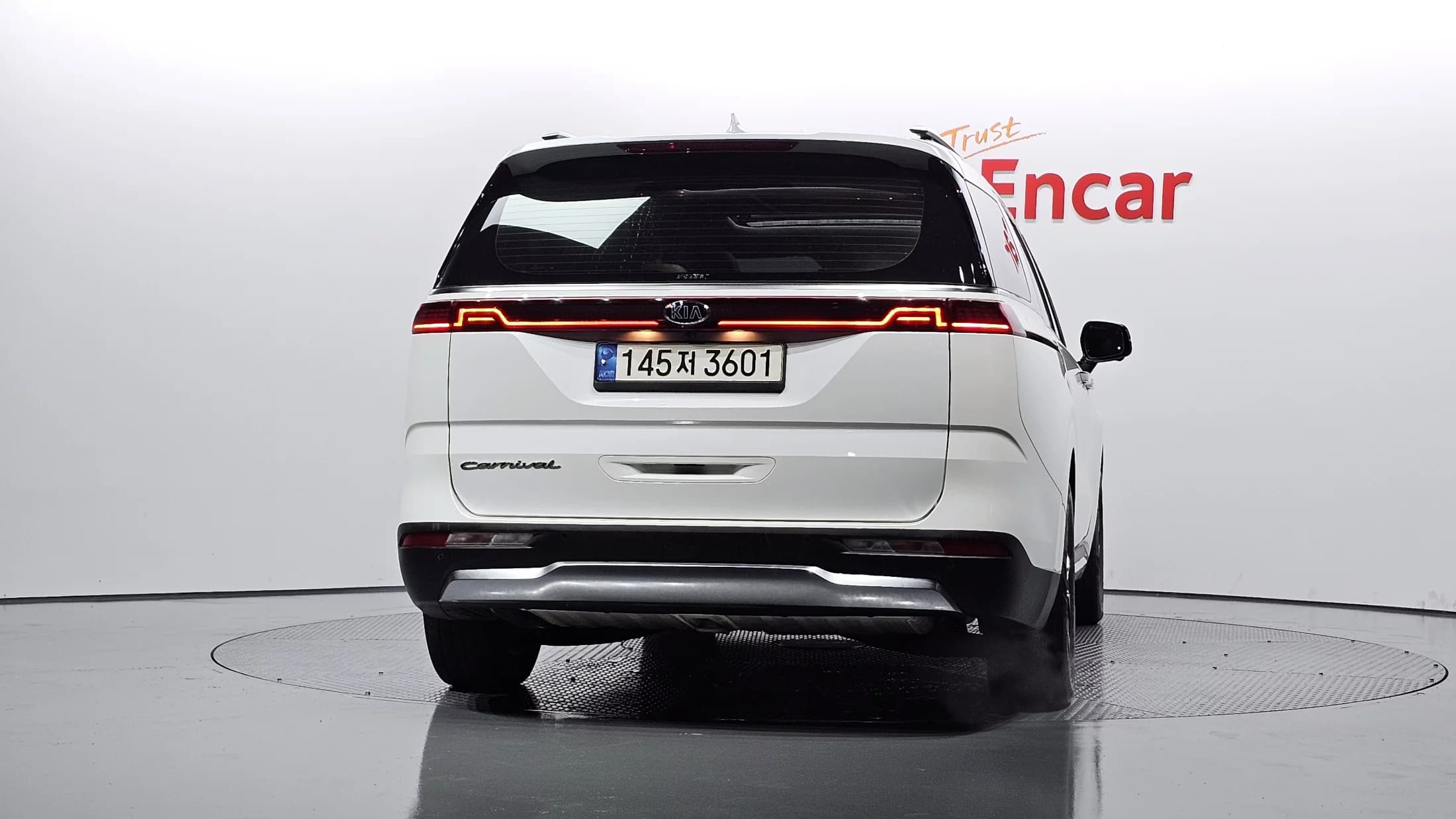 Kia Carnival Gasoline 9-Seater Signature, 2021 г. 37428 км. — фото 4
