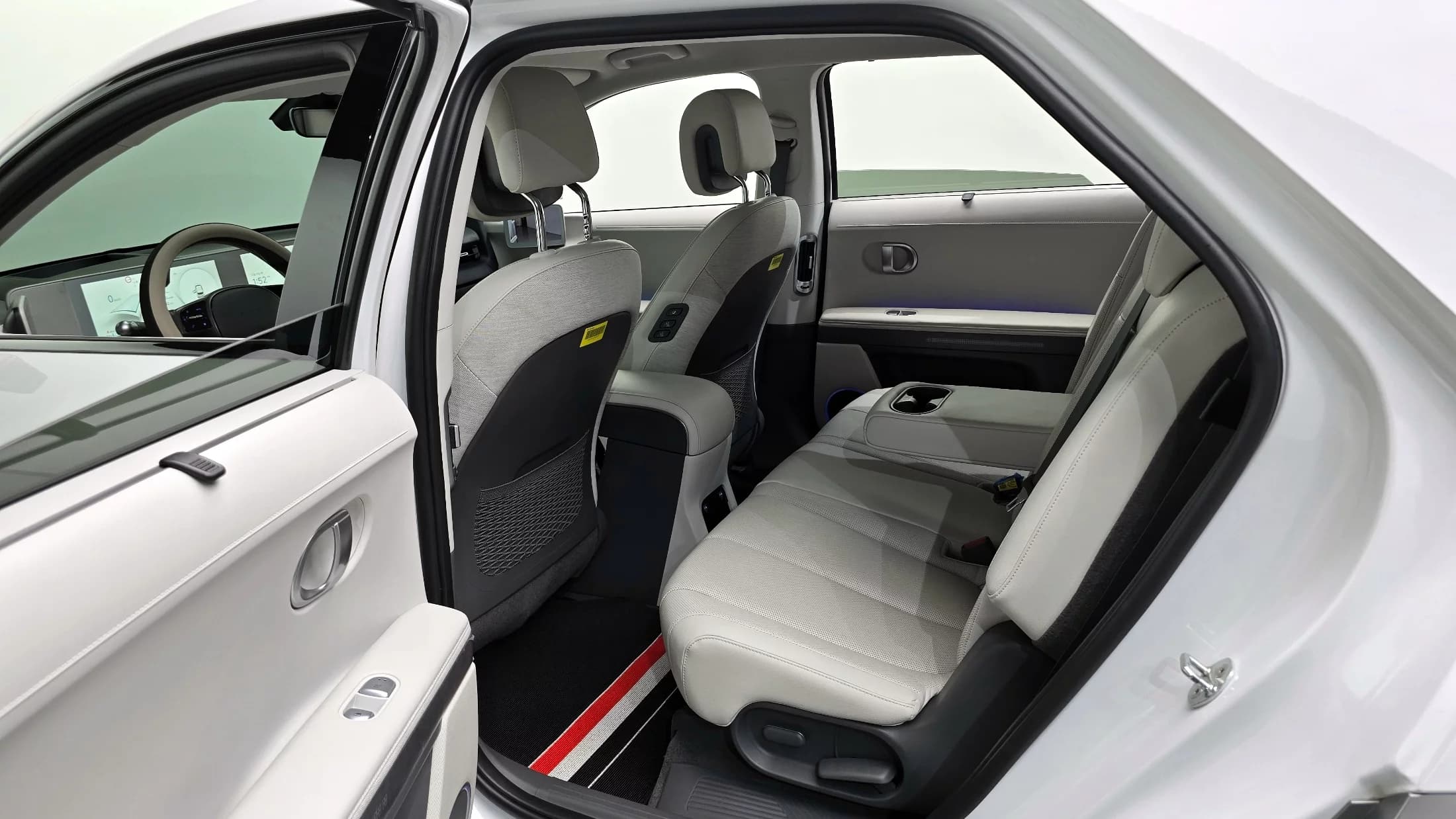 Hyundai Ioniq 5 Long Range AWD Prestige, электромобиль, 2021 г. 107484 км. — фото 11
