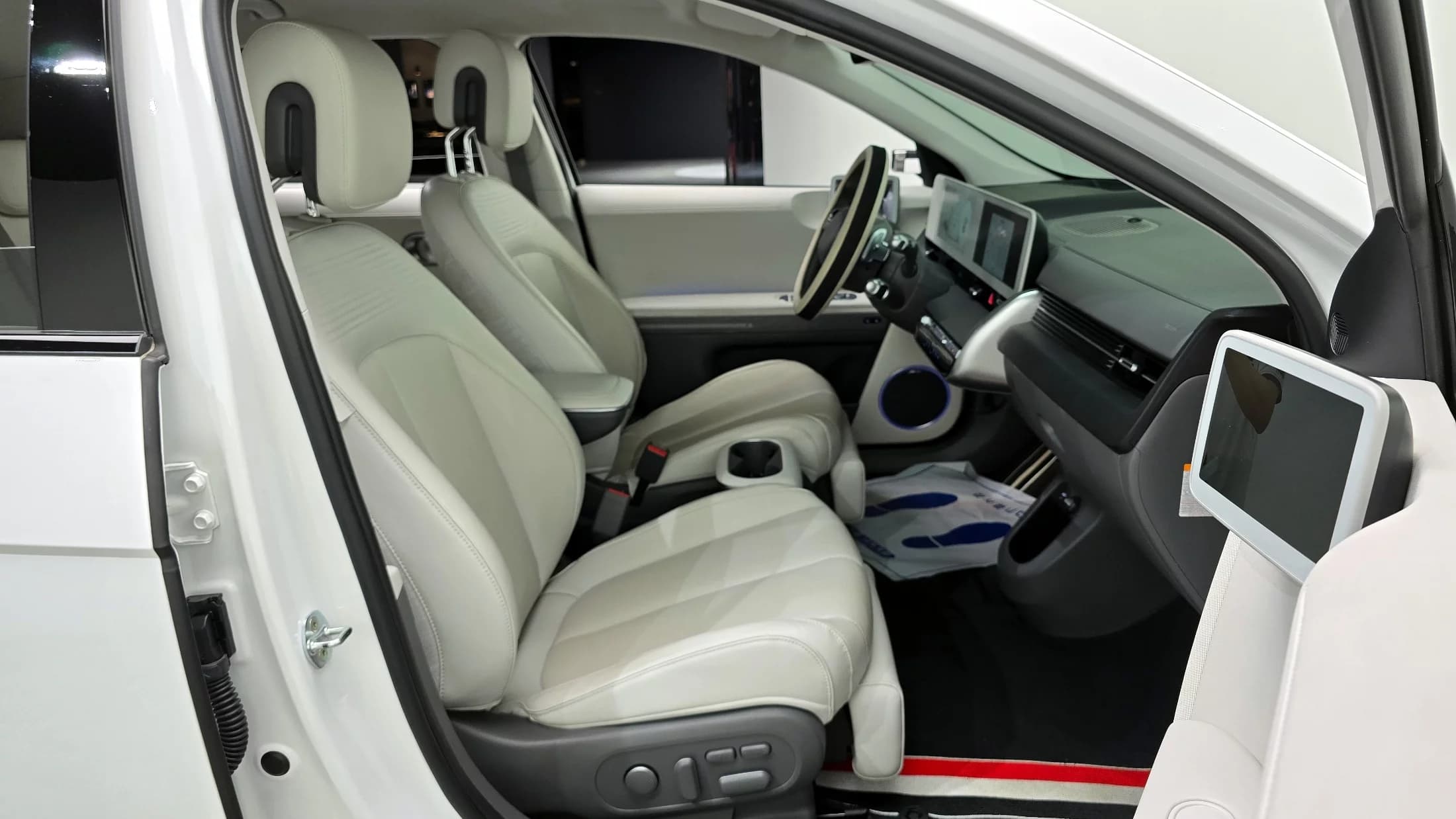 Hyundai Ioniq 5 Long Range AWD Prestige, электромобиль, 2021 г. 107484 км. — фото 12