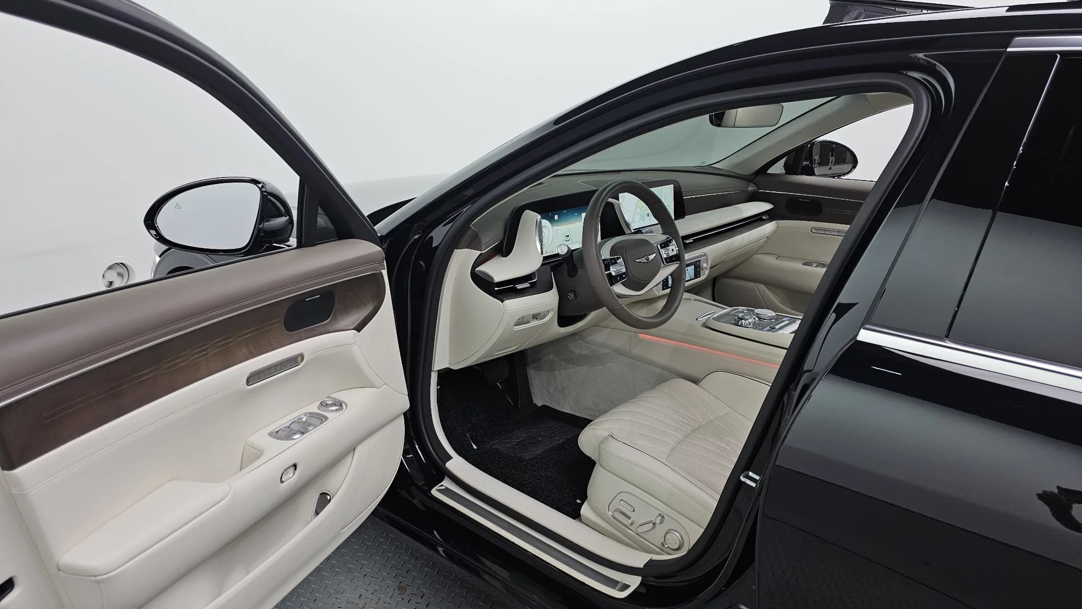 Genesis G90 Gasoline 3.5 Turbo AWD, 2022 г. 37541 км. — фото 10
