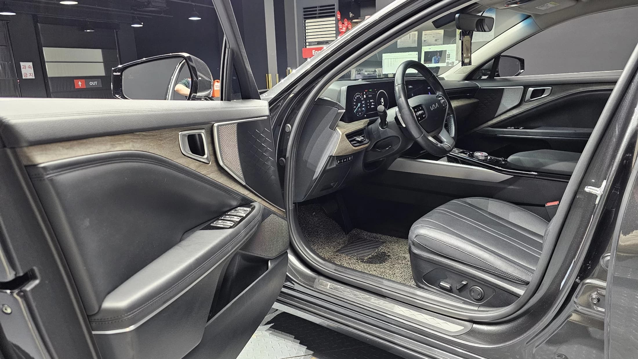 Kia K8 3.5 LPG 2WD Perstige, 2022 г. 93593 км. — фото 11
