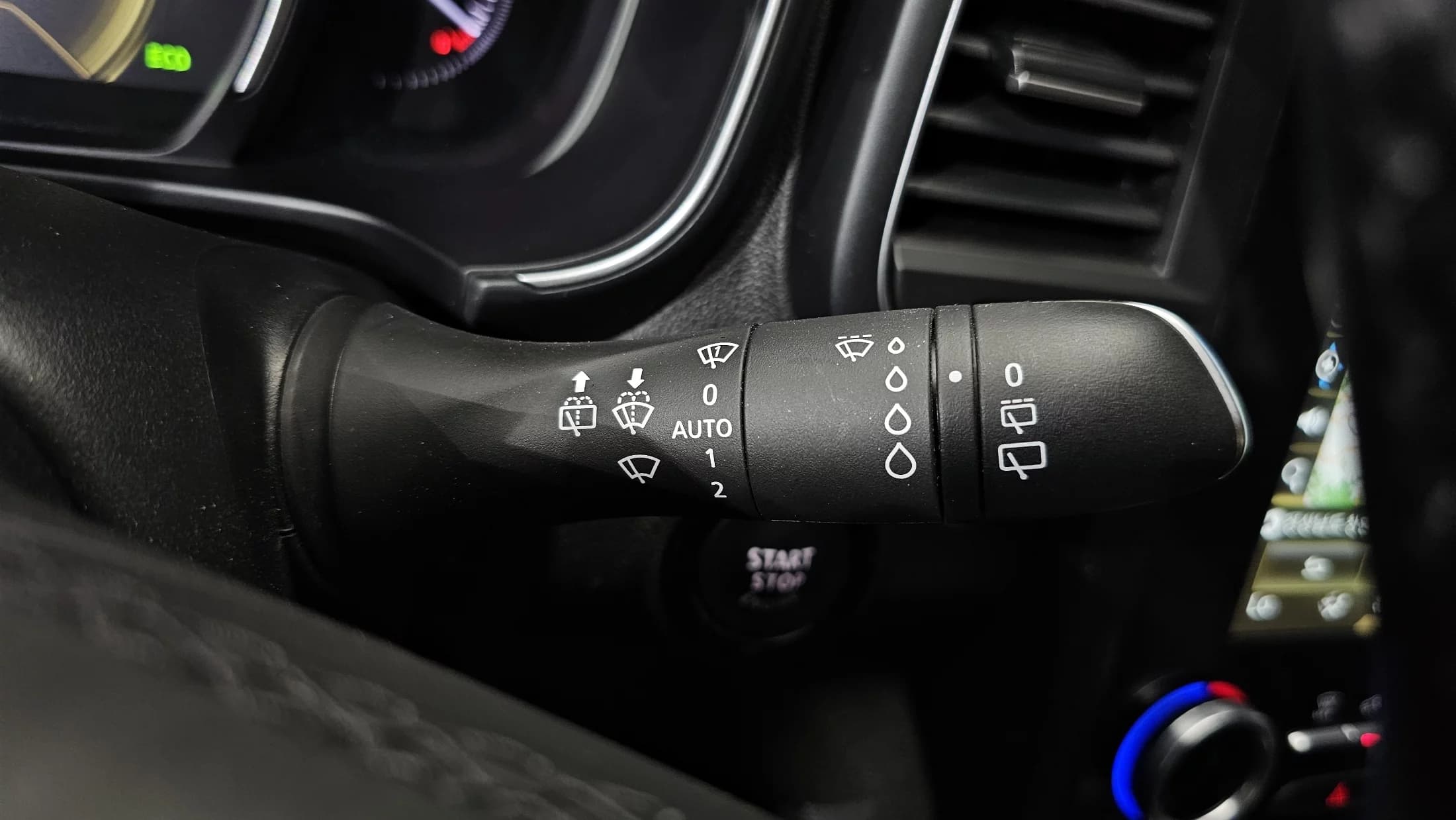 Renault Samsung QM6 2.0 GDe RE 2WD, 2021 г. 34957 км. — фото 18