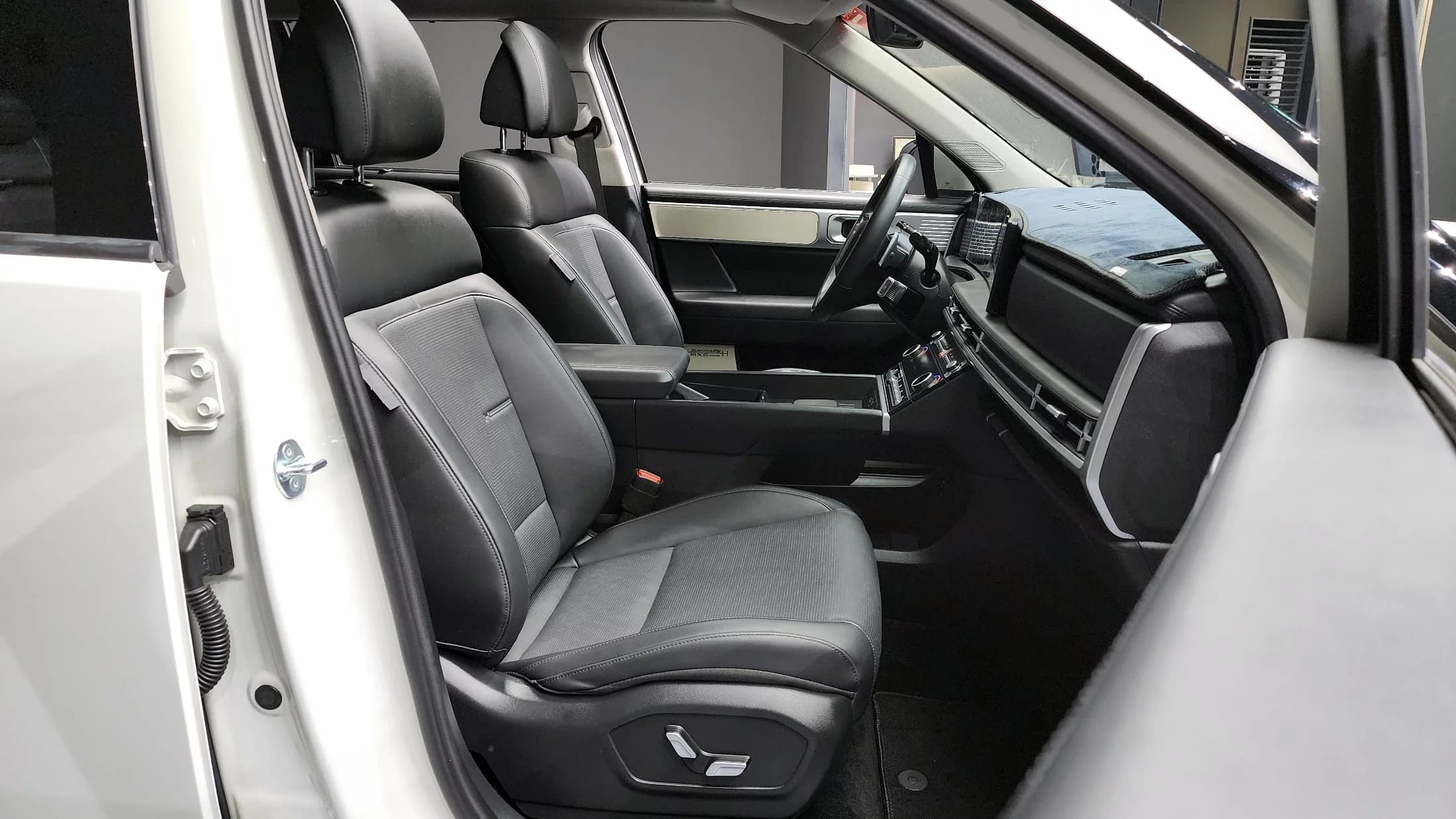Hyundai Santa Fe Gasoline 2.5T 2WD Prestige, 2024 г. 22881 км. — фото 11