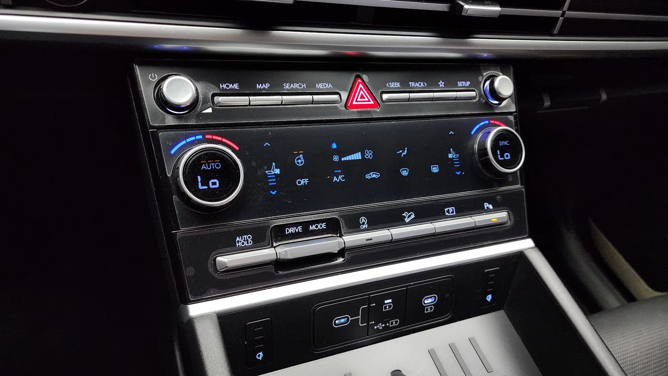 Hyundai Santa Fe Gasoline 2.5T 2WD Prestige, 2024 г. 22881 км. — фото 17