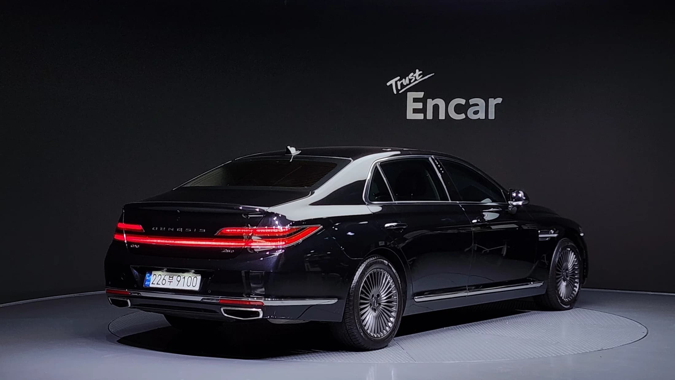 Genesis G90 3.8 AWD Luxury, 2021 г. 63791 км. — фото 2
