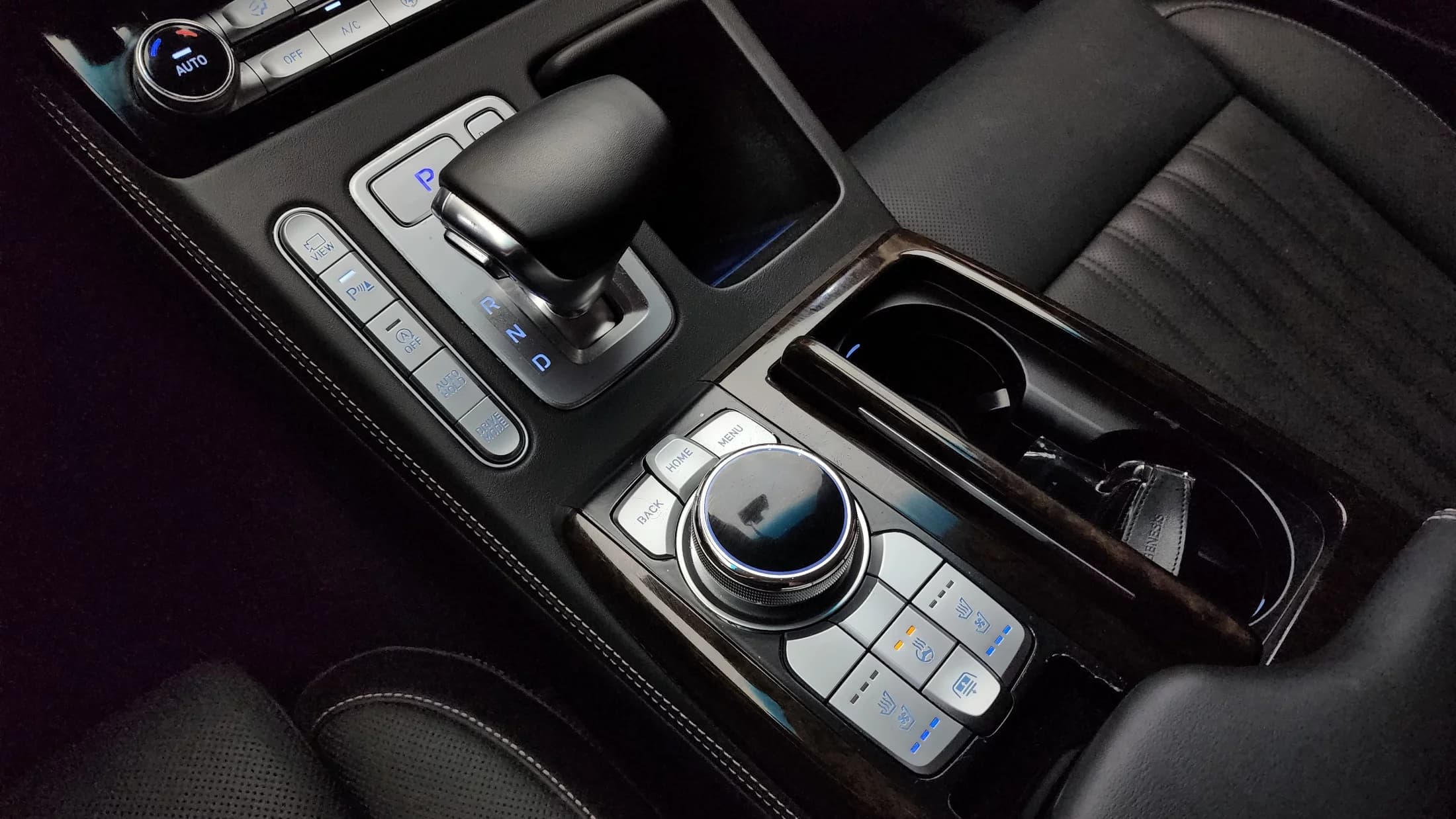 Genesis G90 3.8 AWD Luxury, 2021 г. 63791 км. — фото 9