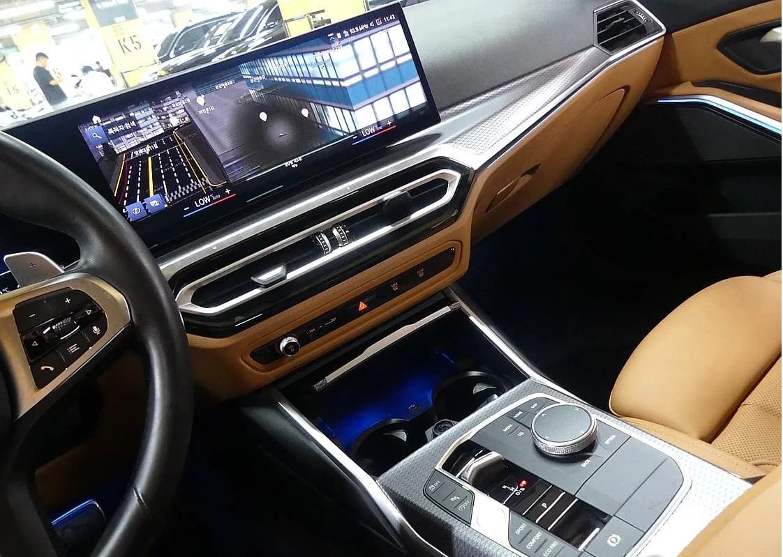 BMW 3-Series 320i M Sport, 2023 г. 29095 км. — фото 13