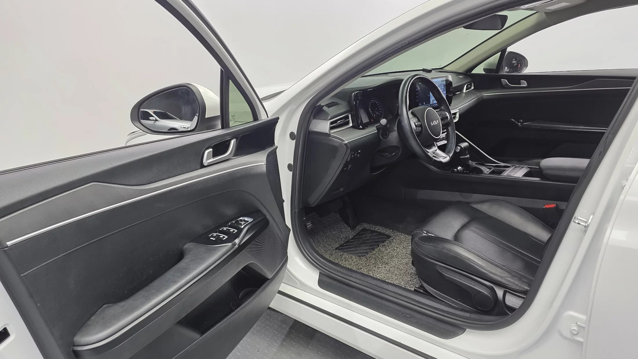 Kia K5 (Киа Оптима) 2.0 LPI(Renter car) Strandard, 2022 г. 86676 км. — фото 11