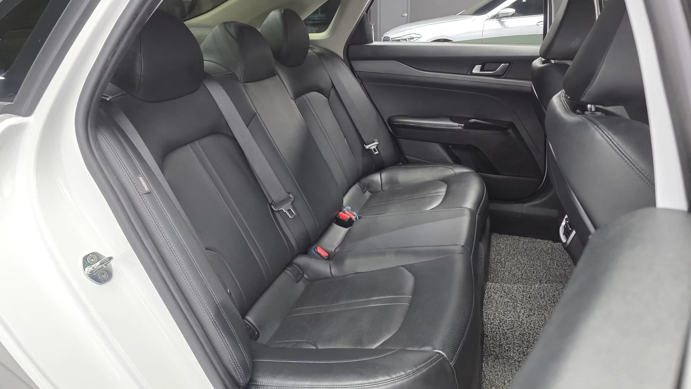 Kia K5 (Киа Оптима) 2.0 LPI(Renter car) Strandard, 2022 г. 86676 км. — фото 12
