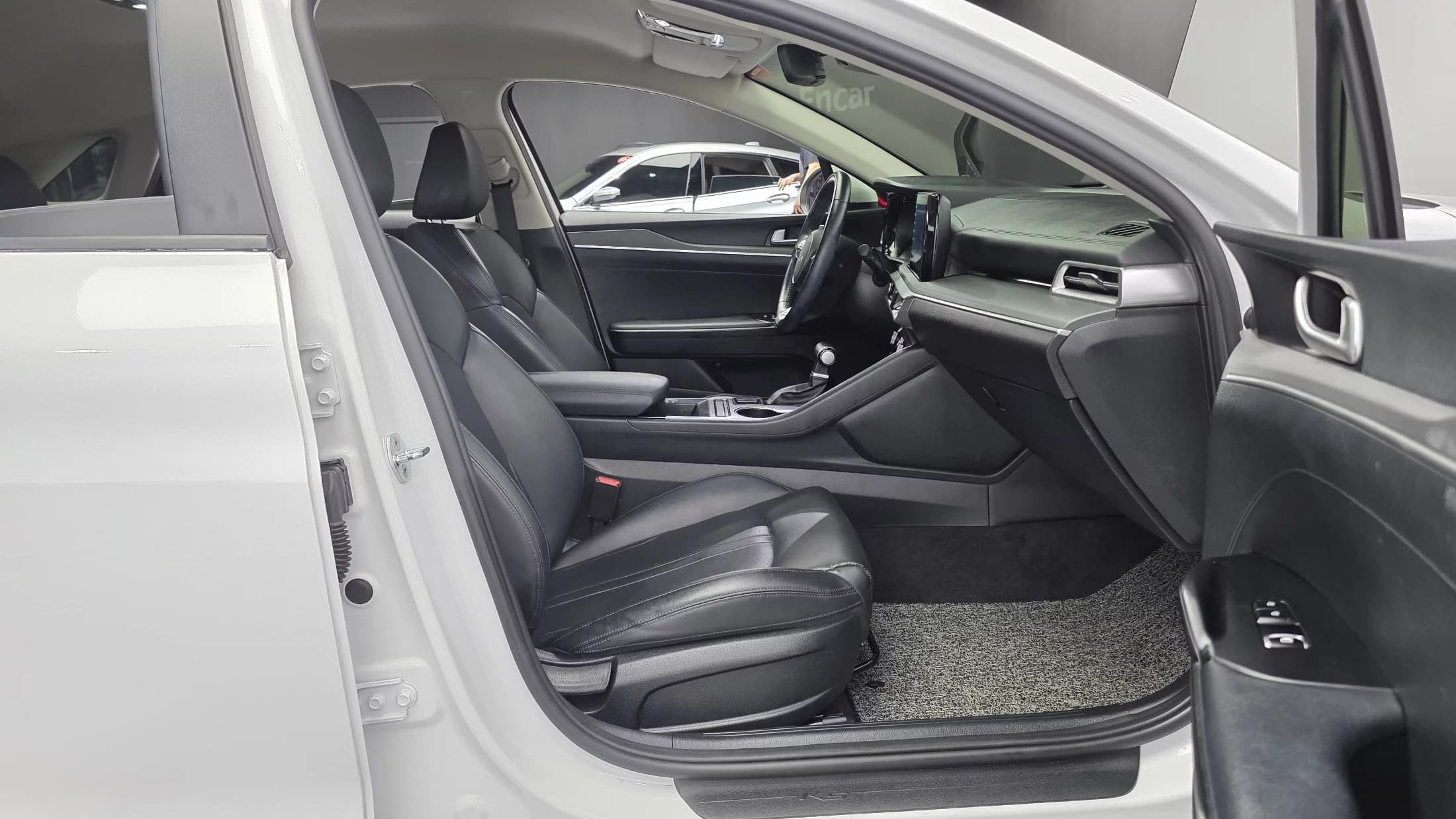 Kia K5 (Киа Оптима) 2.0 LPI(Renter car) Strandard, 2022 г. 86676 км. — фото 10