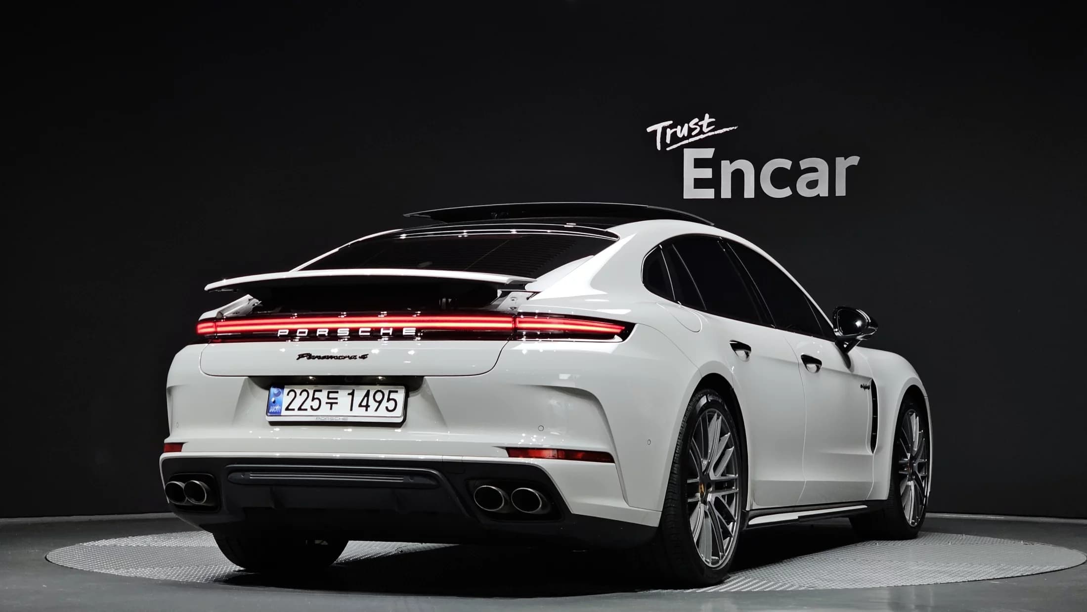 Porsche PANAMERA 2.9 AWD E-Hybrid, гибрид, 2025 г. 9738 км. — фото 2