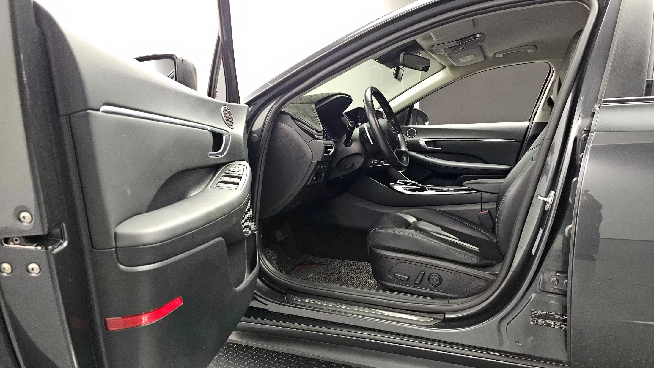 Hyundai Sonata 2.0 Premium, 2021 г. 90136 км. — фото 10