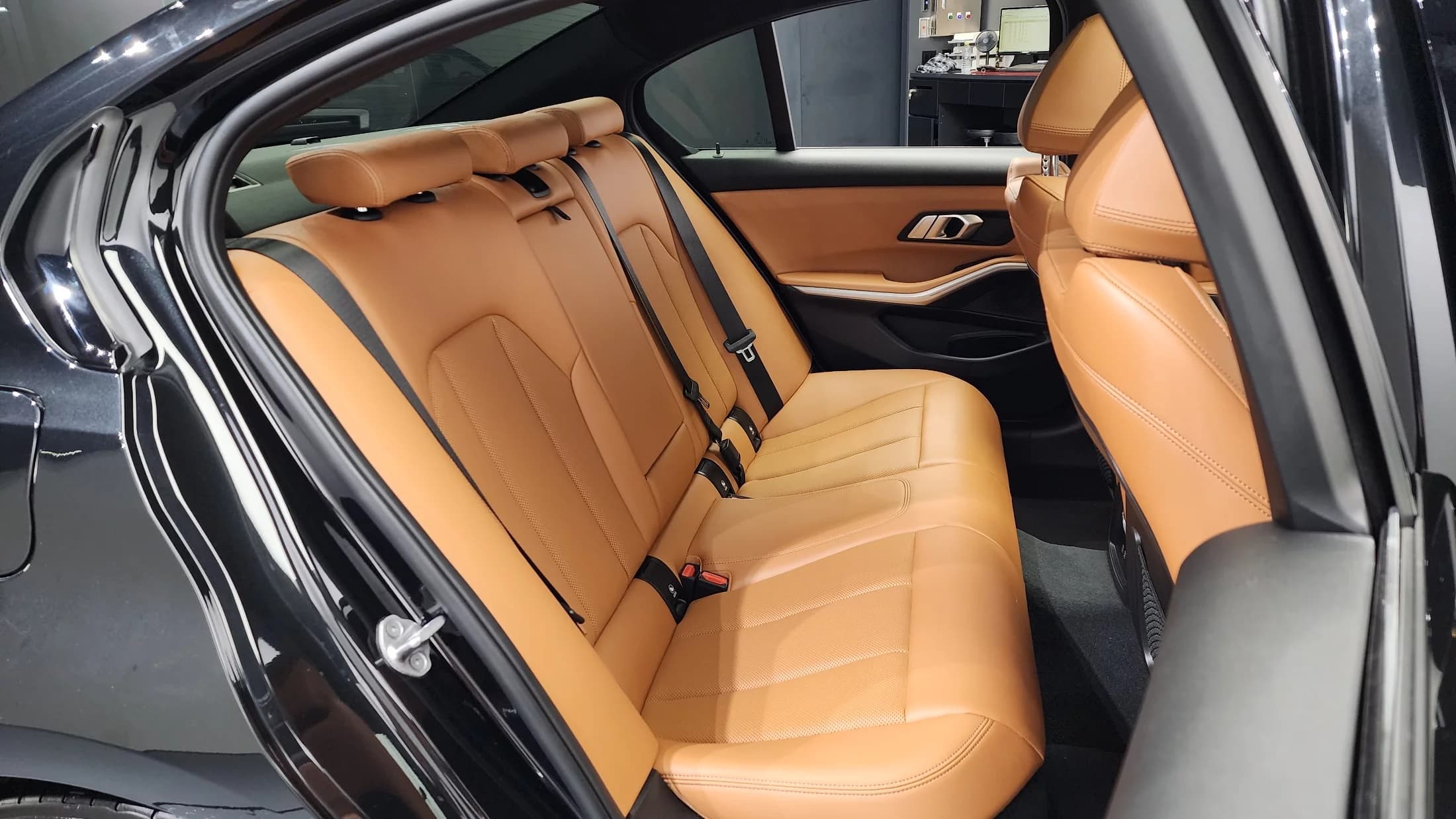 BMW 3-Series 320i M Sport, 2023 г. 28712 км. — фото 12