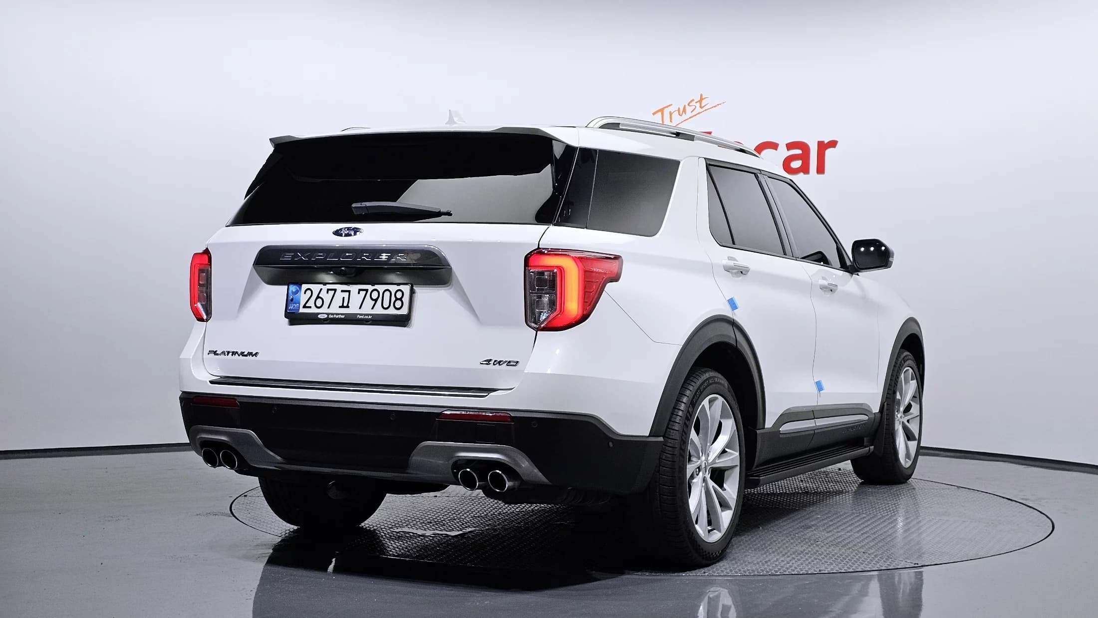 Ford EXPLORER 3.0 Platinum 4WD, 2021 г. 50034 км. — фото 2