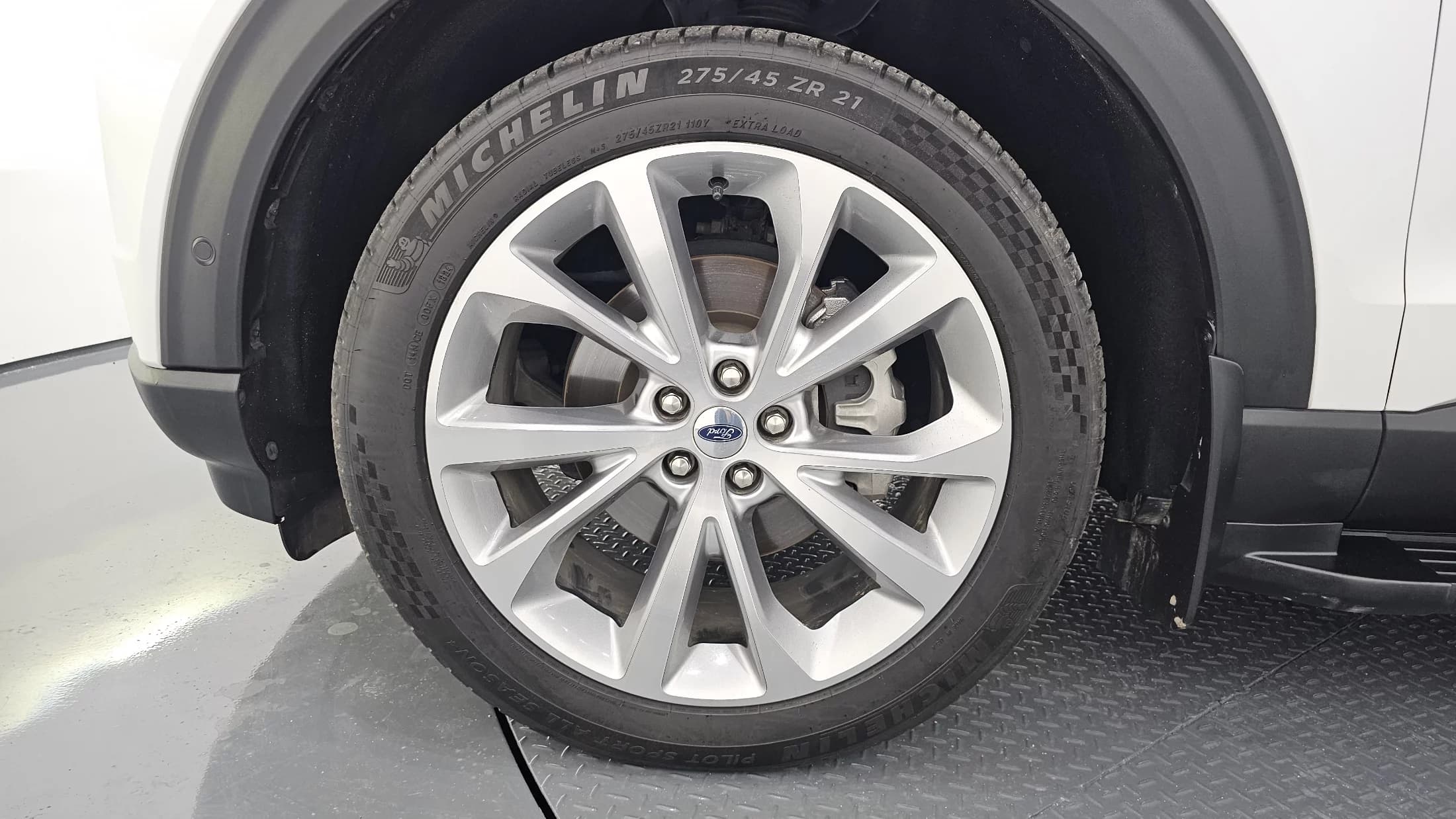Ford EXPLORER 3.0 Platinum 4WD, 2021 г. 50034 км. — фото 5