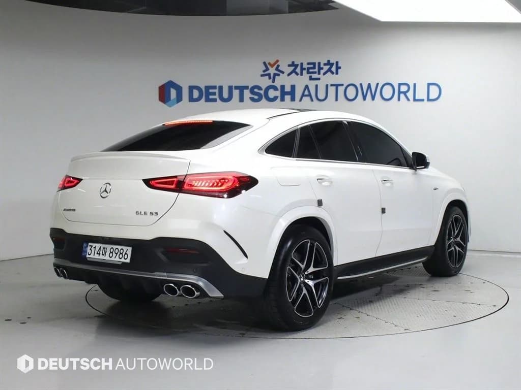 Mercedes-Benz GLE-Class AMG GLE53 4MATIC+ Coupe, 2023 г. 17162 км. — фото 2