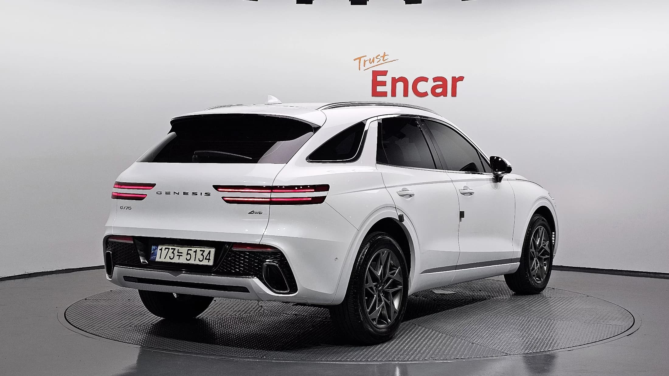 Genesis GV70 2.5T Gasoline AWD, 2022 г. 29274 км. — фото 2