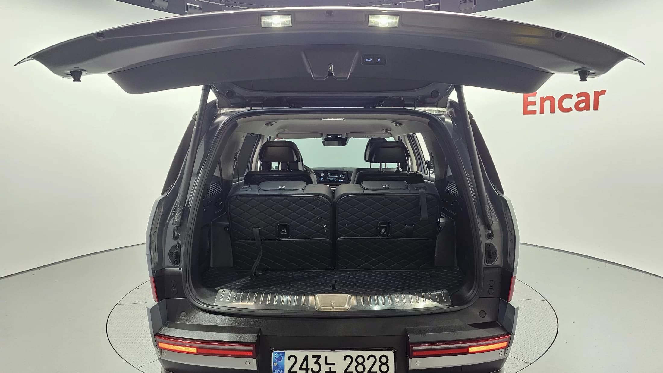 Hyundai Santa Fe HEV 1.6 2WD Prestige, гибрид, 2023 г. 33043 км. — фото 20