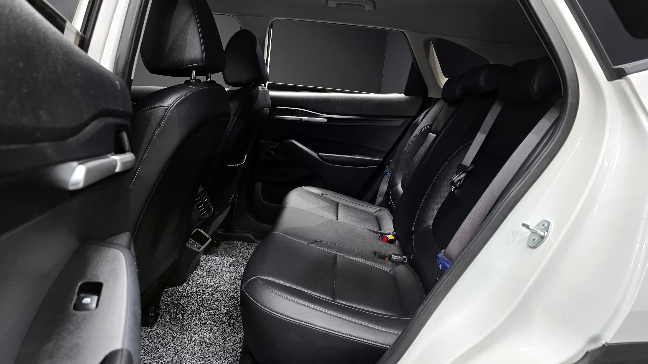 Kia Seltos Gasoline 1.6 Turbo 2WD Prestige, 2022 г. 93683 км. — фото 12
