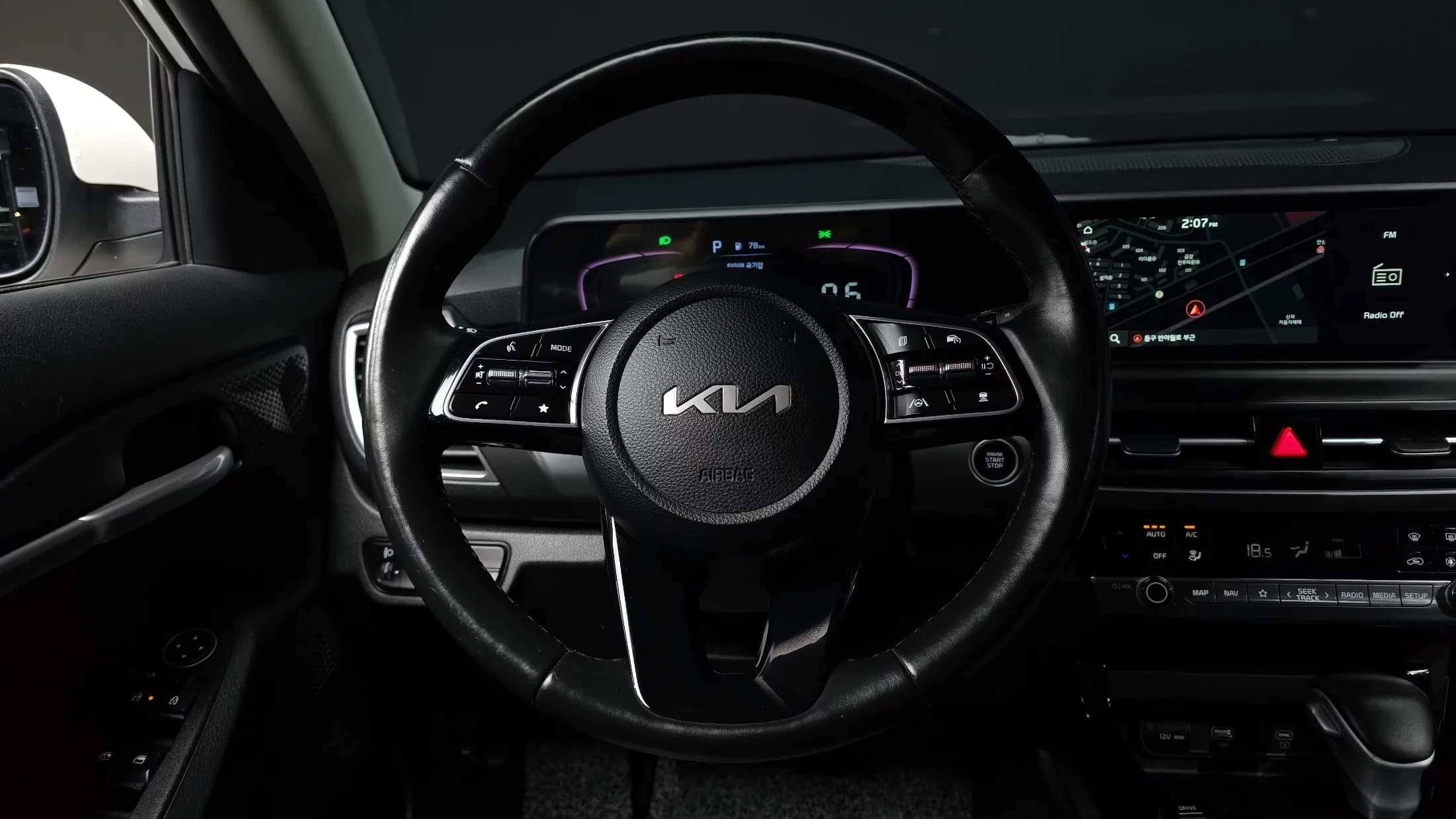 Kia Seltos Gasoline 1.6 Turbo 2WD Prestige, 2022 г. 93683 км. — фото 13
