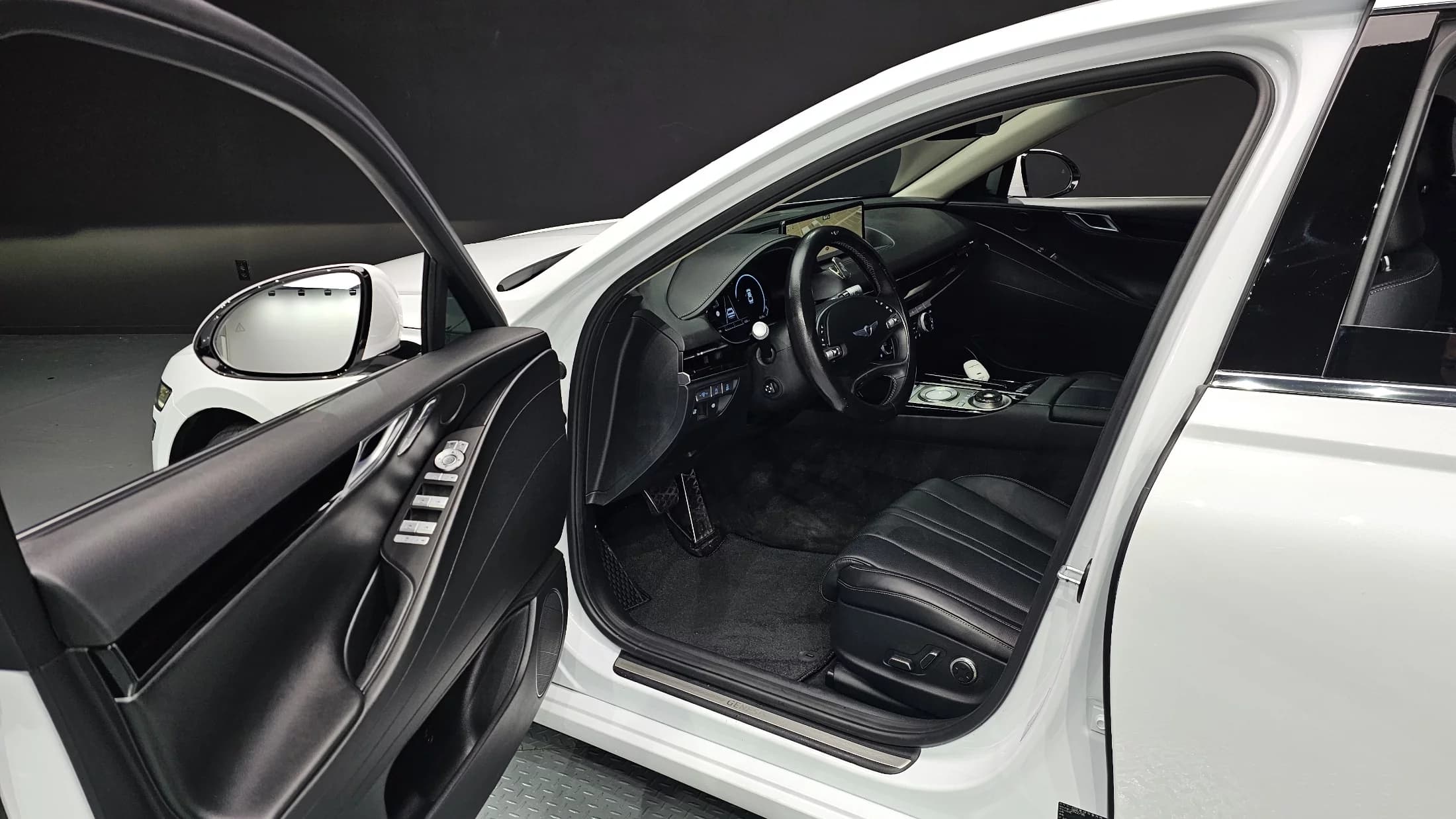 Genesis G80 Gasoline 3.5 Turbo AWD, 2022 г. 56334 км. — фото 11