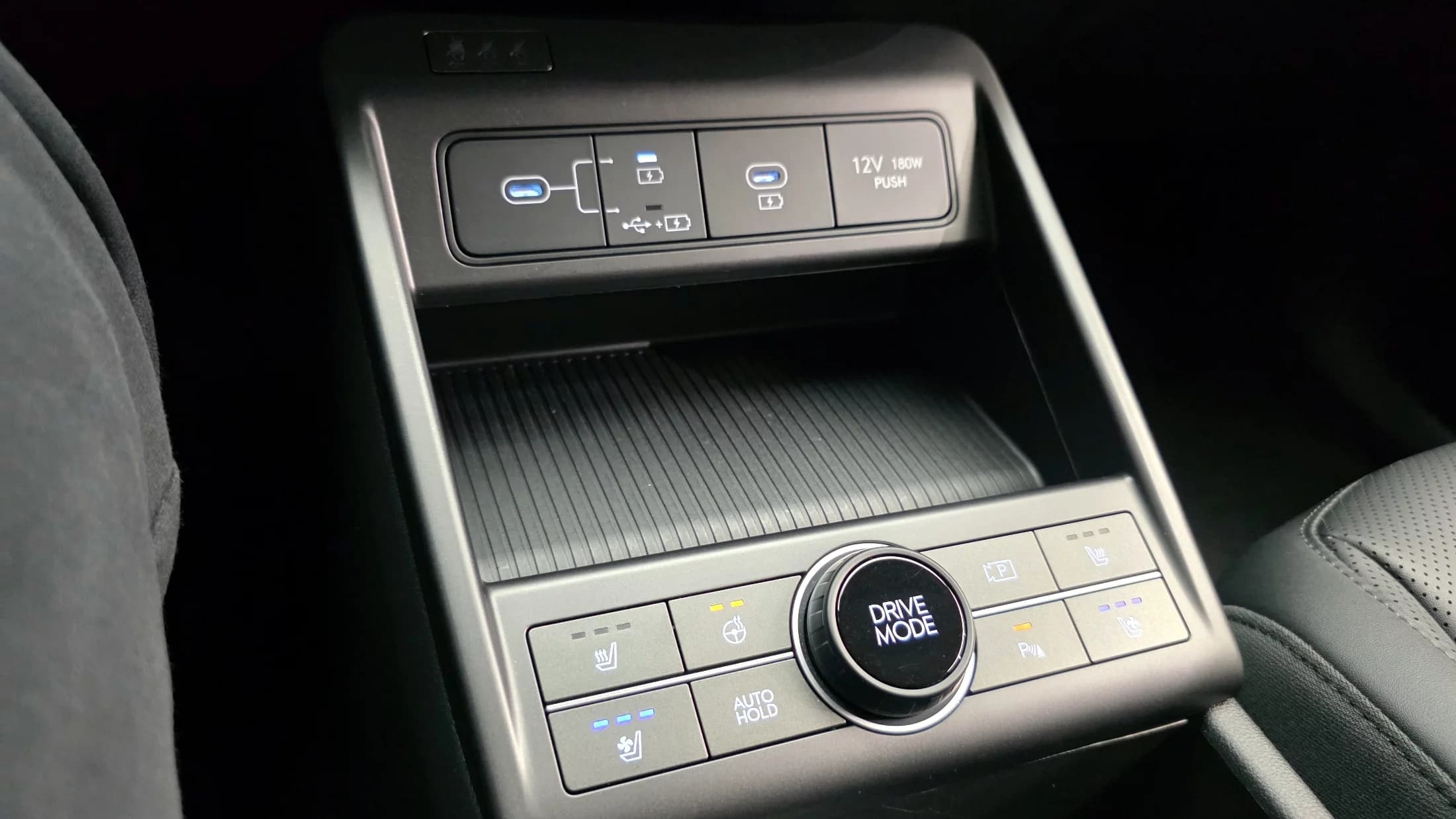 Hyundai Kona Gasoline 1.6 Turbo 2WD Premium, 2023 г. 6131 км. — фото 19