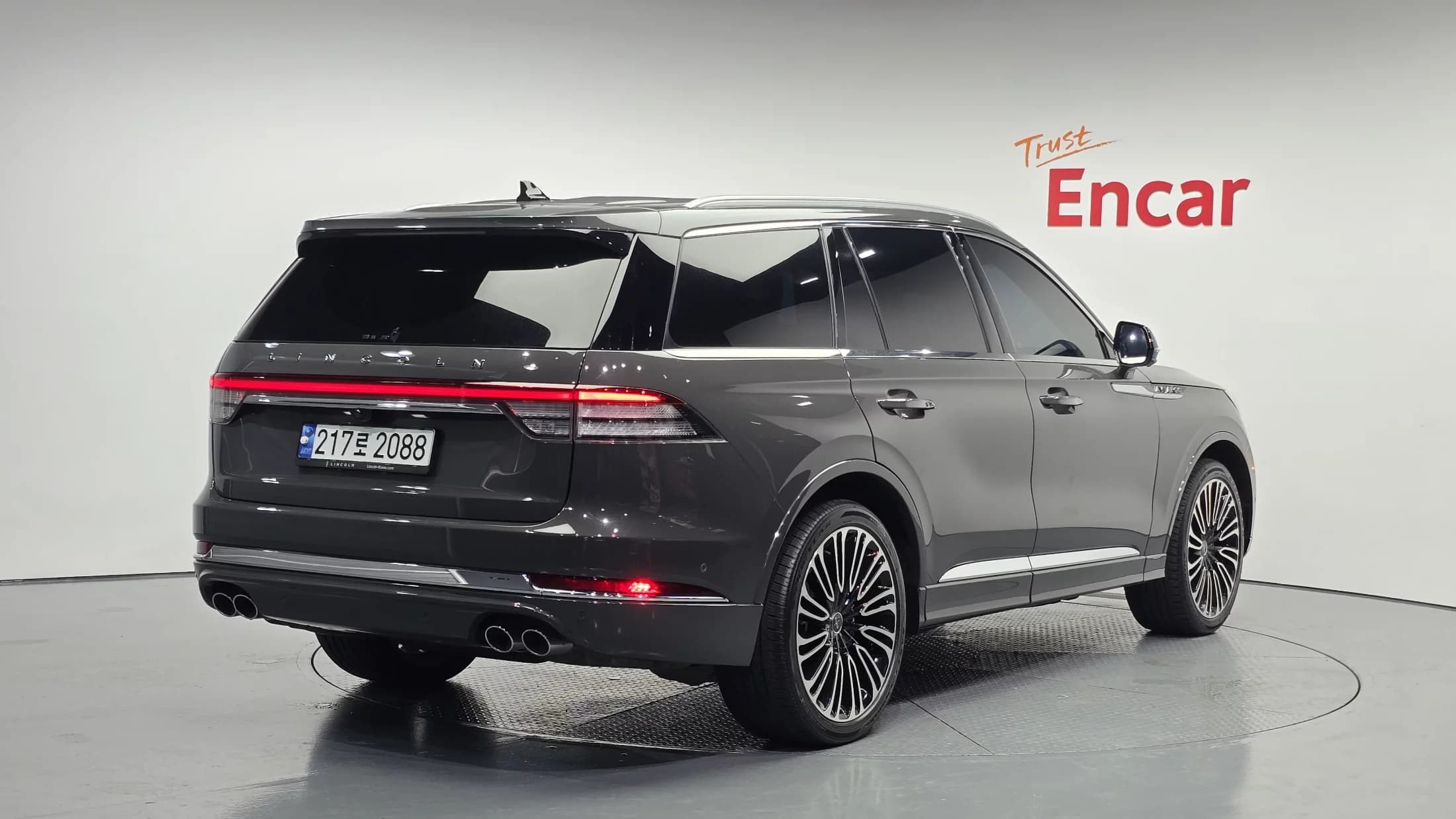 Lincoln AVIATOR 3.0 RESERVE JET PACKAGE AWD, 2023 г. 20207 км. — фото 2