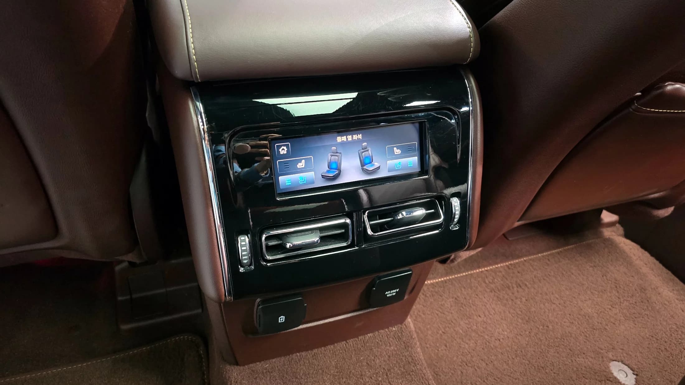 Lincoln AVIATOR 3.0 RESERVE JET PACKAGE AWD, 2023 г. 20207 км. — фото 17