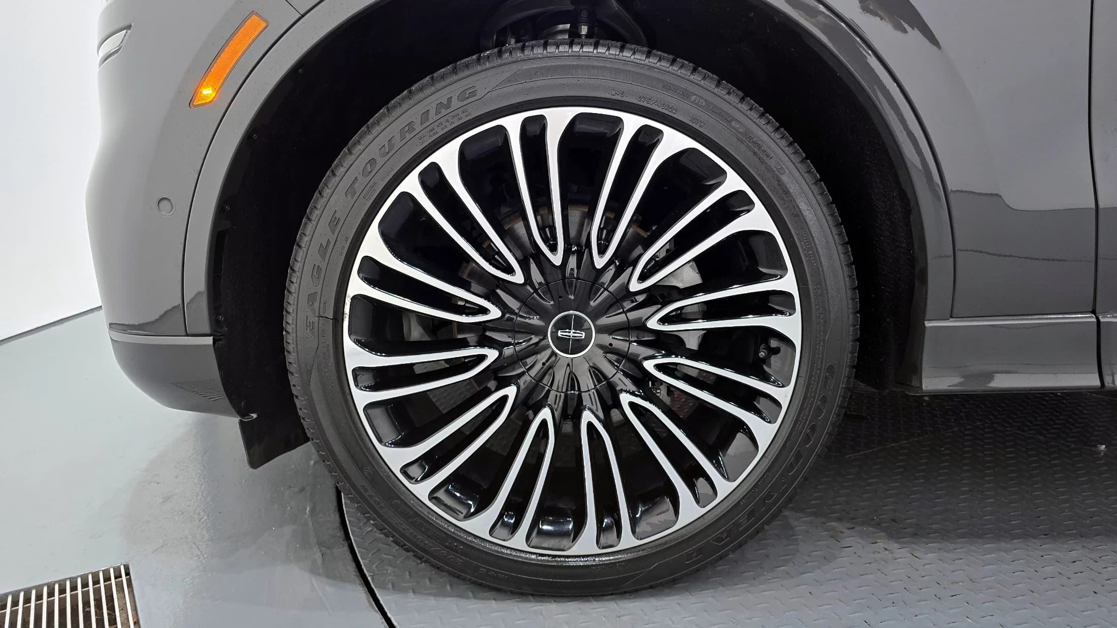 Lincoln AVIATOR 3.0 RESERVE JET PACKAGE AWD, 2023 г. 20207 км. — фото 5
