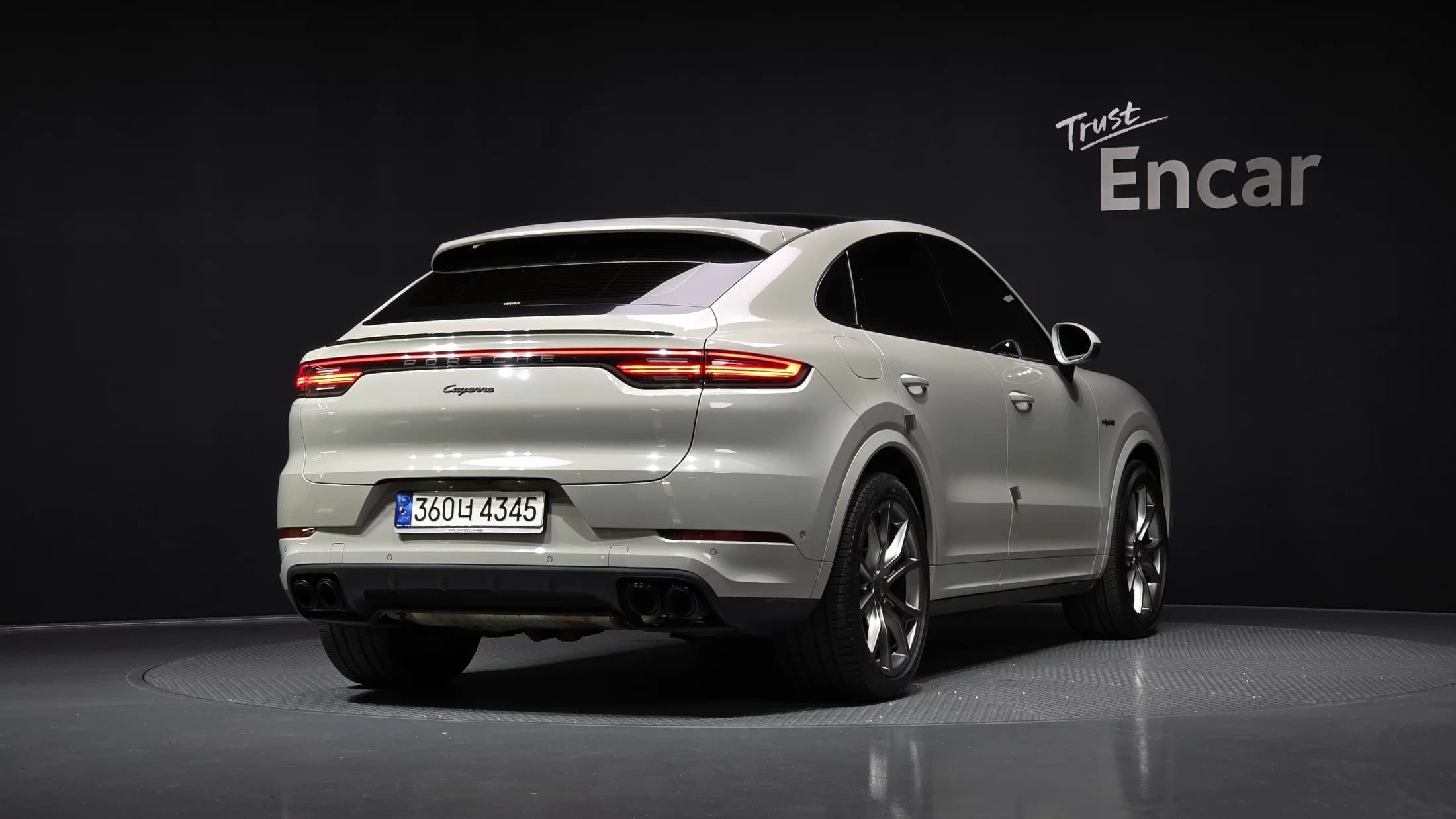 Porsche CAYENNE 3.0 E-Hybrid Coupe, гибрид, 2021 г. 84653 км. — фото 2