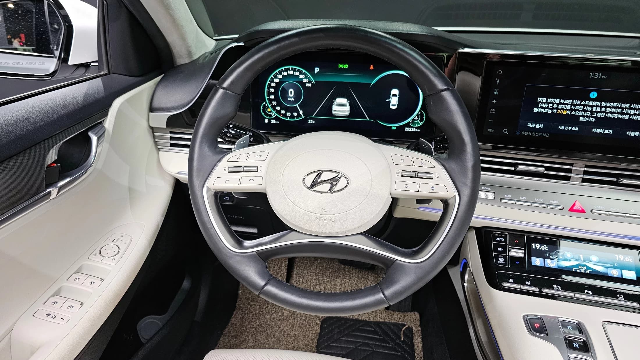 Hyundai Grandeur 2.5 Le Blanc, 2022 г. 25236 км. — фото 13