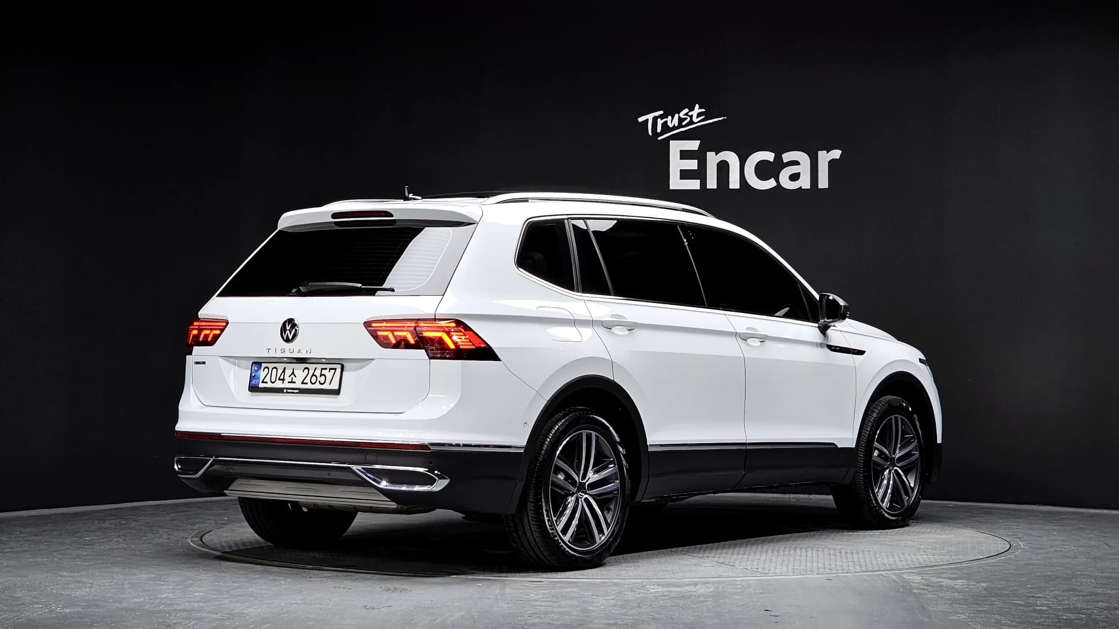 Volkswagen TIGUAN 2.0 TSI Prestige, 2023 г. 19877 км. — фото 2