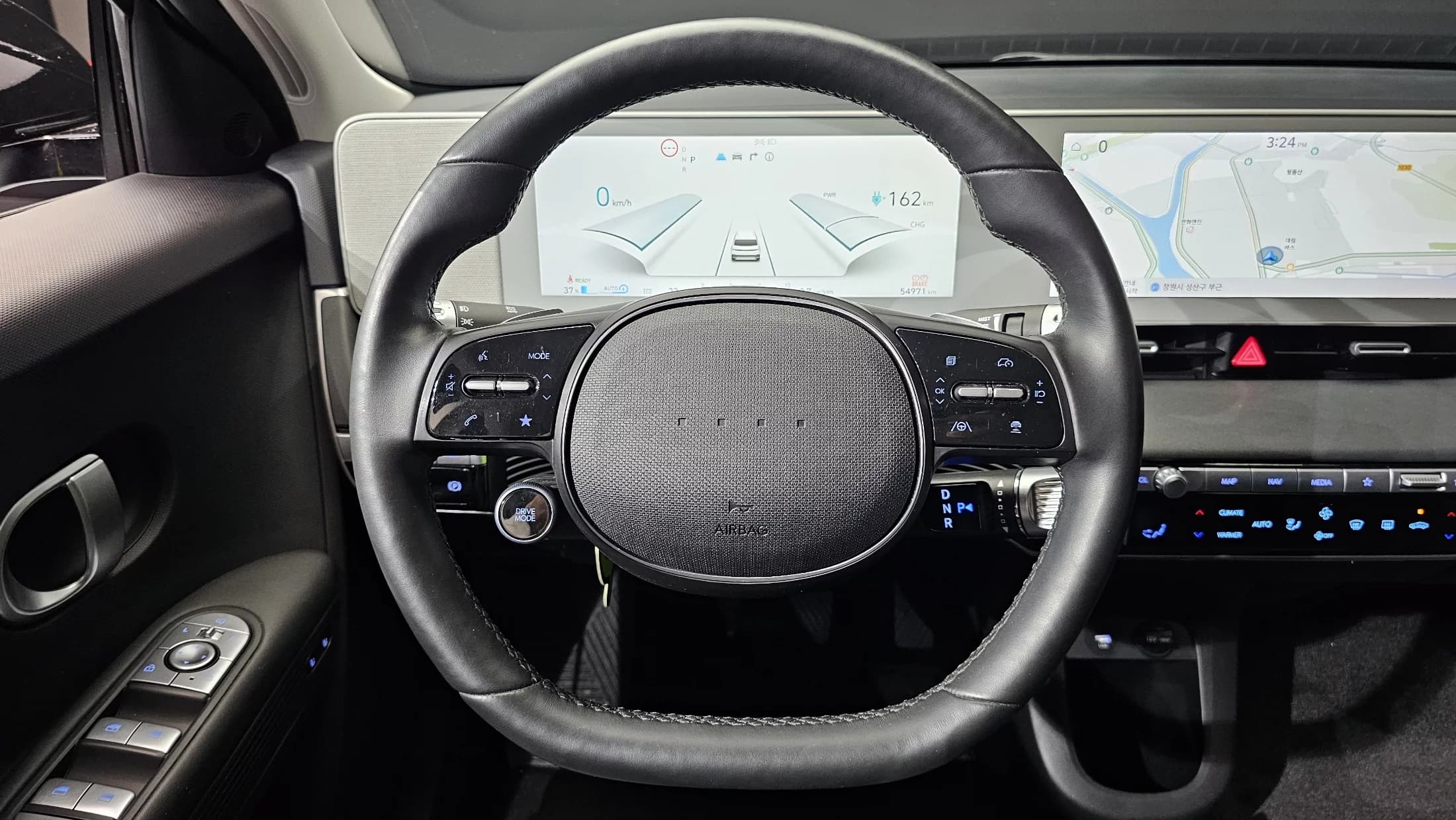 Hyundai Ioniq 5 Long Range AWD Exclusive, электромобиль, 2023 г. 54989 км. — фото 13