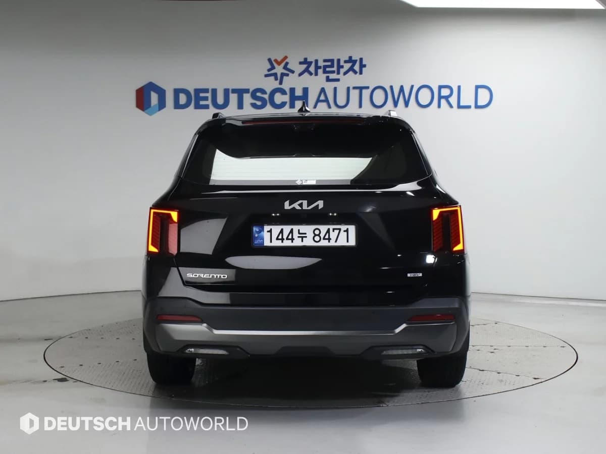 Kia Sorento HEV 1.6 2WD Gravity, гибрид, 2023 г. 25200 км. — фото 4
