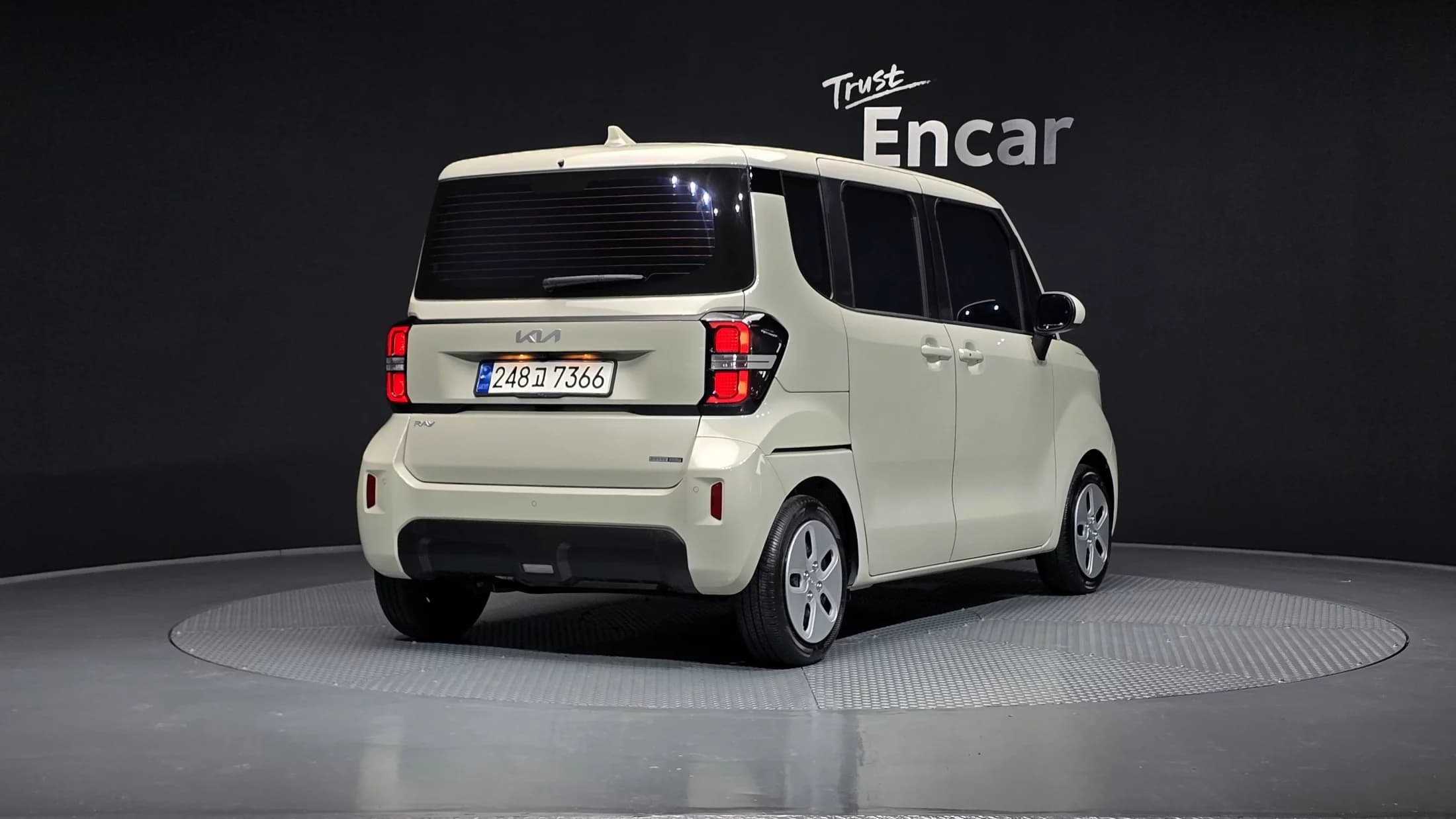 Kia RAY Van 2-Seater Prestige Special, 2023 г. 14017 км. — фото 2