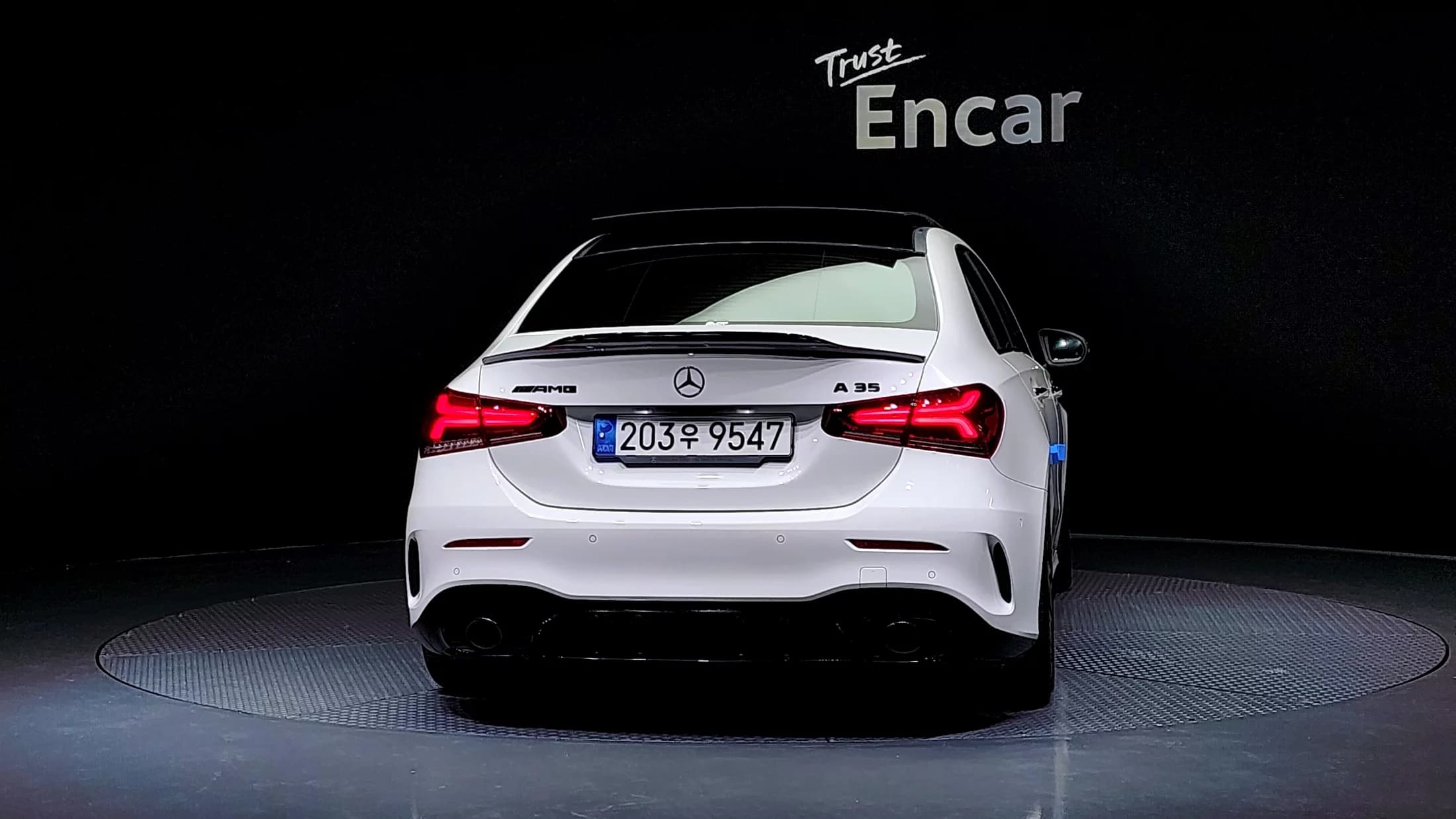 Mercedes-Benz A-Class AMG A35 4MATIC Sedan, 2022 г. 20252 км. — фото 4