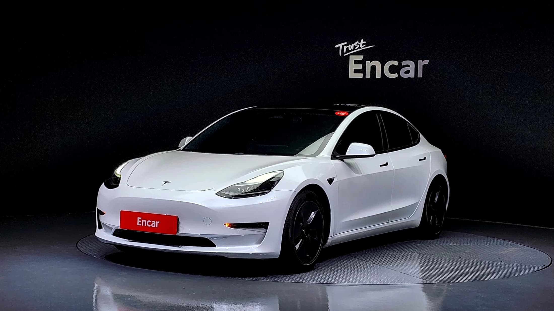 Tesla MODEL 3 Standard Range Plue, электромобиль, 2021 г. 120954 км.