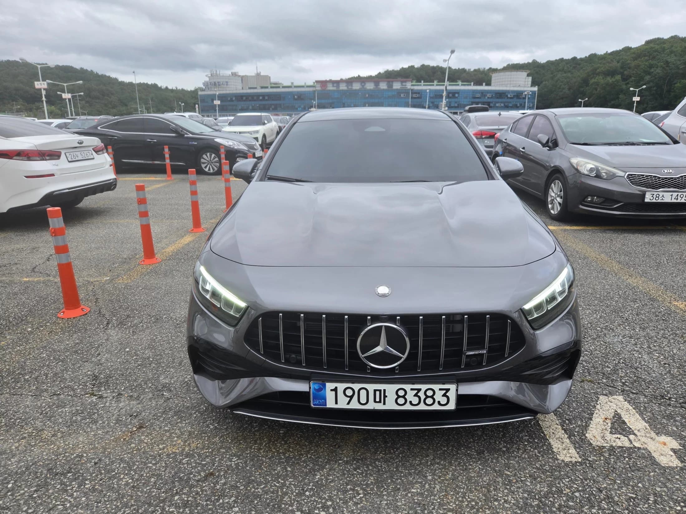 Mercedes-Benz A-Class AMG A35 4MATIC Sedan, 2024 г. 15067 км. — фото 3