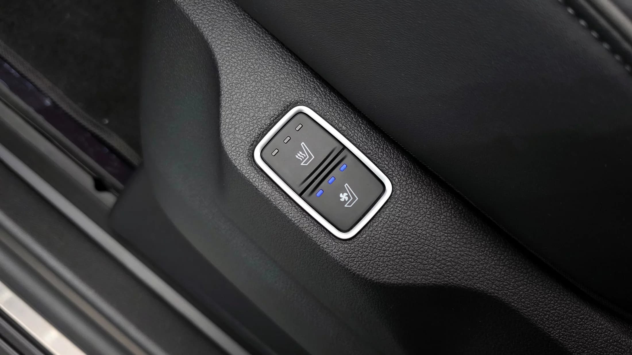 Hyundai Staria 4WD Lounge 9-Seater Inspiration, 2023 г. 26235 км. — фото 17