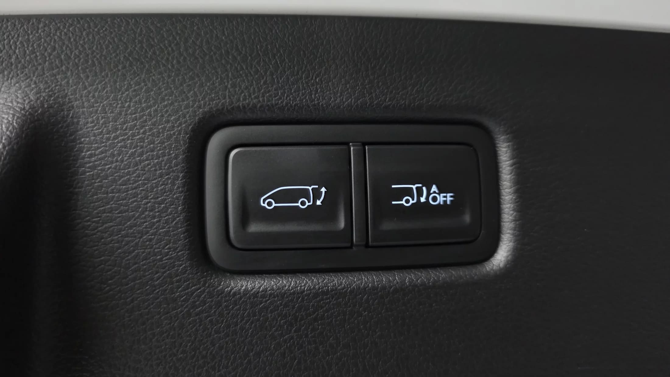 Hyundai Staria 4WD Lounge 9-Seater Inspiration, 2023 г. 26235 км. — фото 19